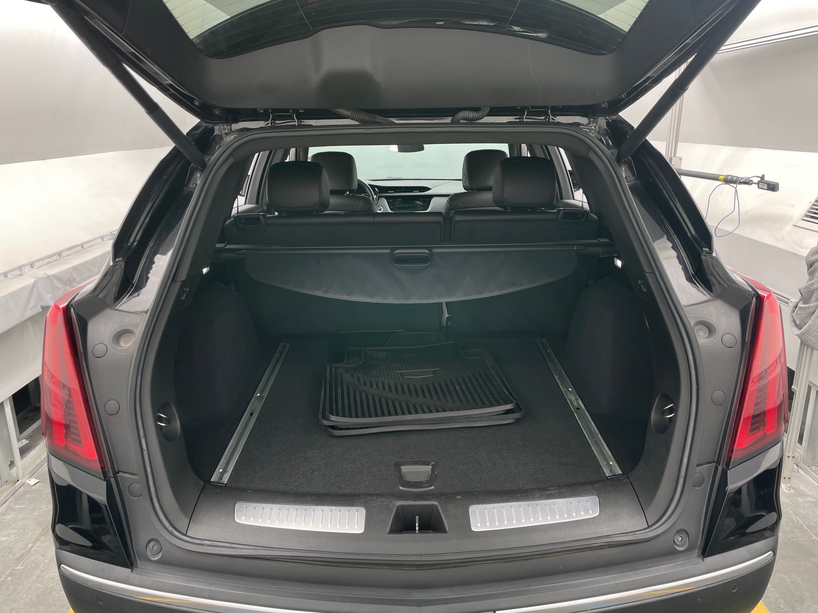 Thumbnail: 2023 Cadillac XT5 - 6