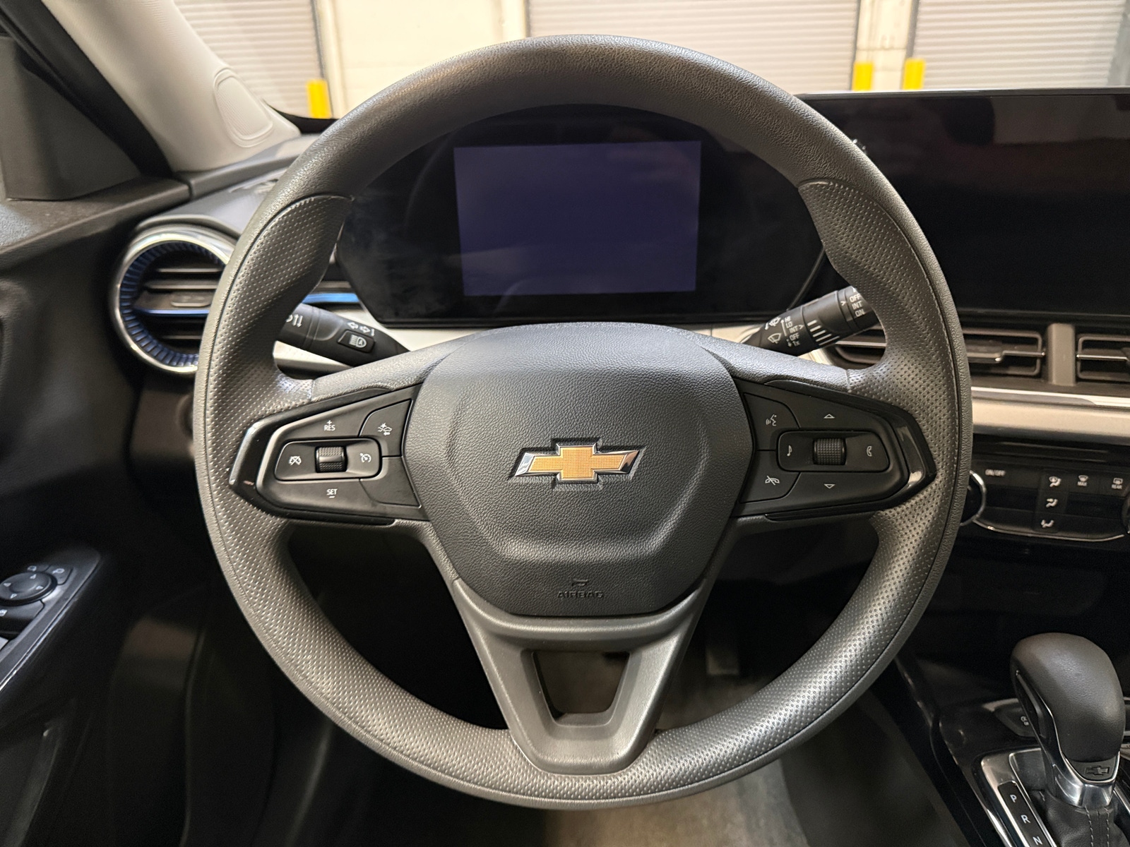 Thumbnail: 2025 Chevrolet Trax - 5