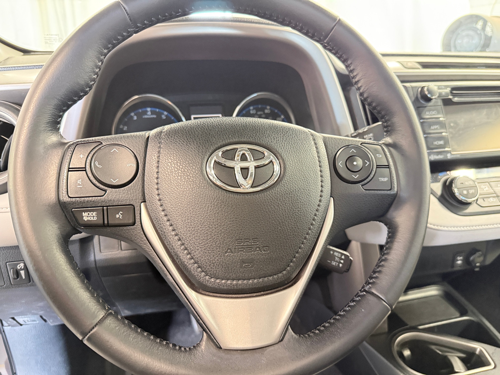 Thumbnail: 2016 Toyota RAV4 - 5