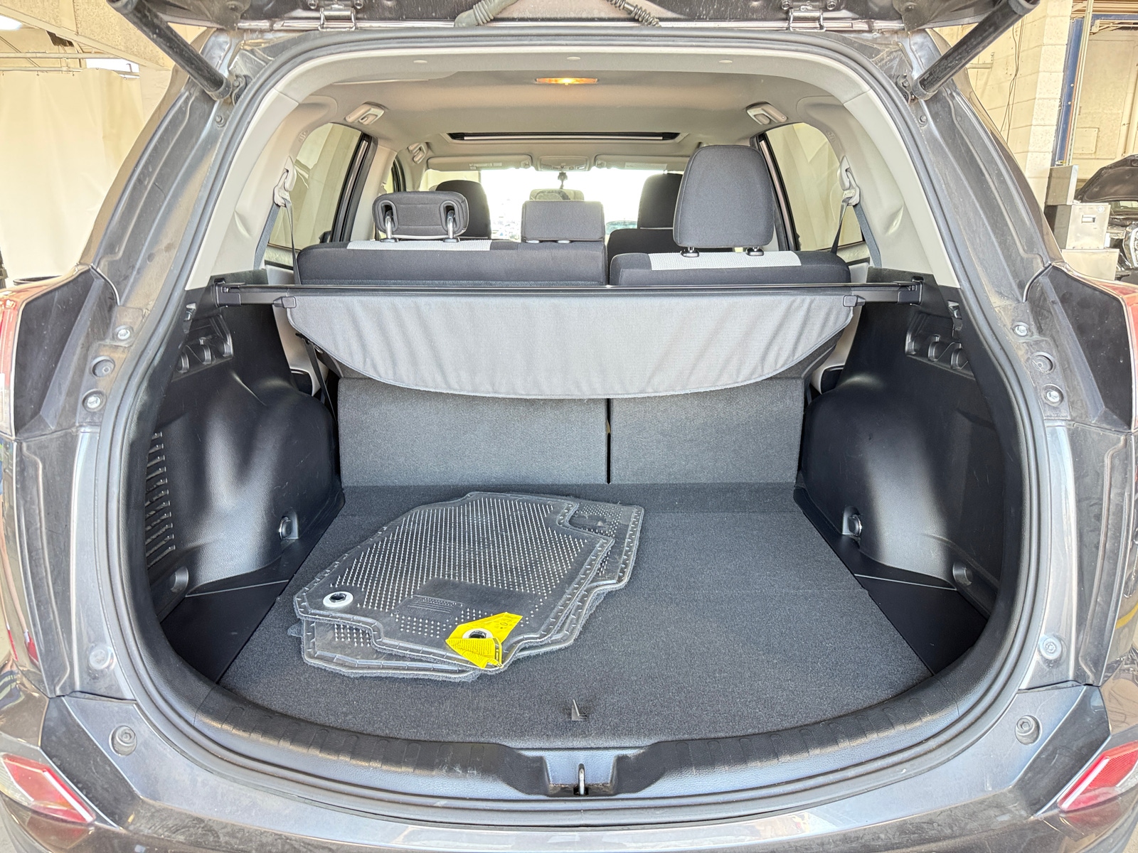 Thumbnail: 2016 Toyota RAV4 - 7