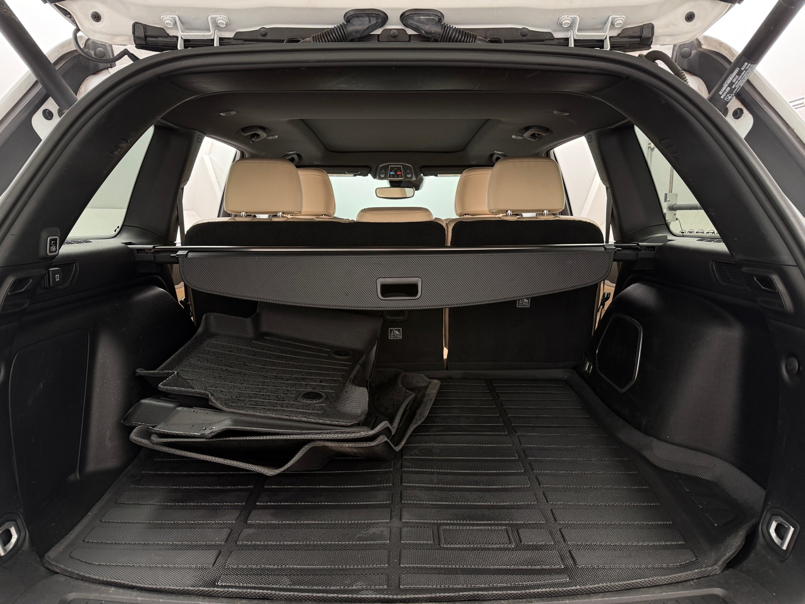 Thumbnail: 2024 Jeep Grand Cherokee - 6