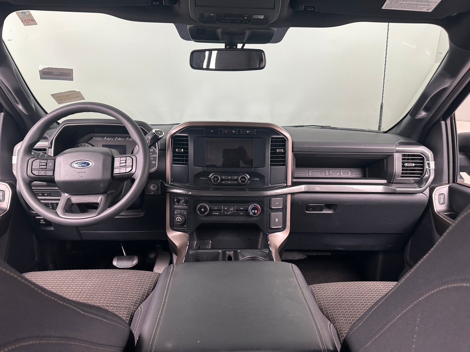 Thumbnail: 2023 Ford Econoline - 3