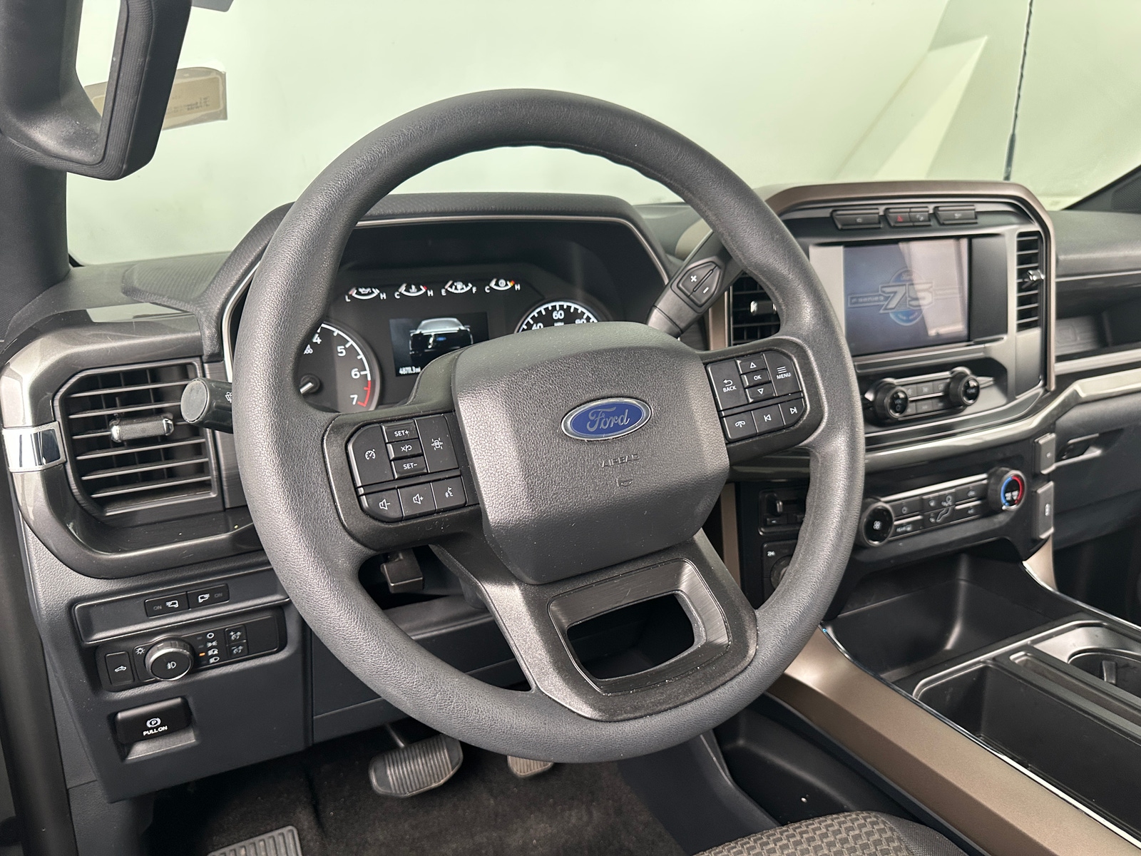Thumbnail: 2023 Ford Econoline - 5