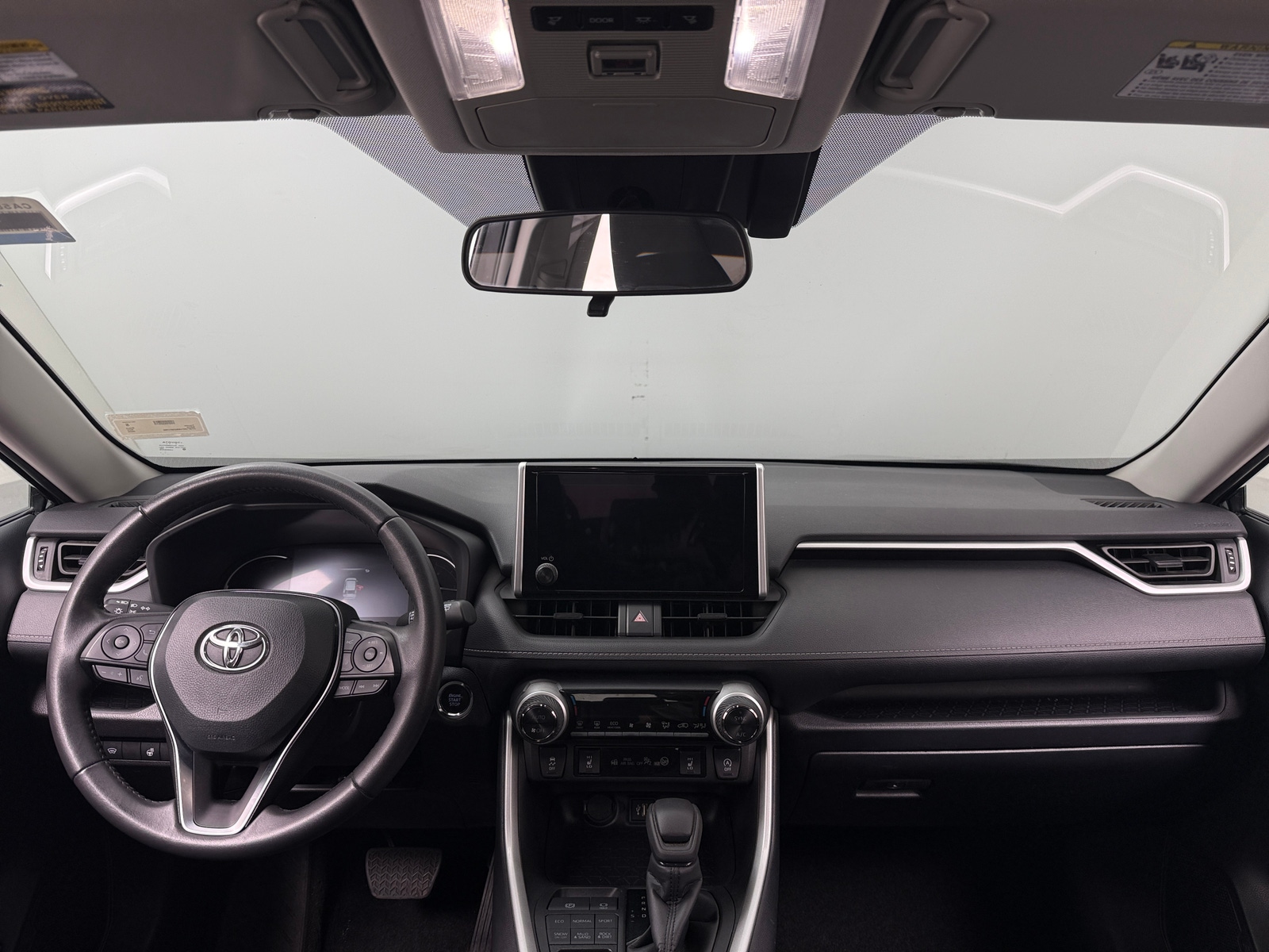 Thumbnail: 2025 Toyota RAV4 - 3