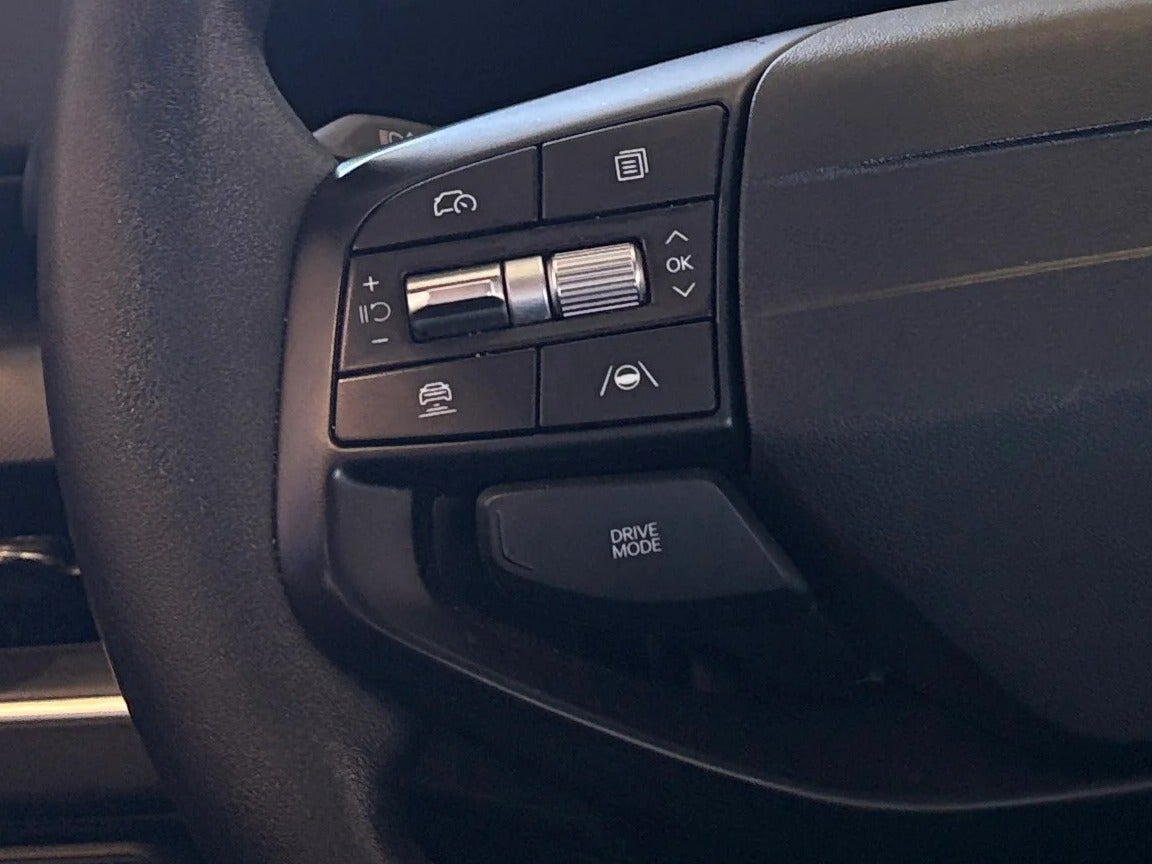 2025 Kia K4 LXS - Photo 17
