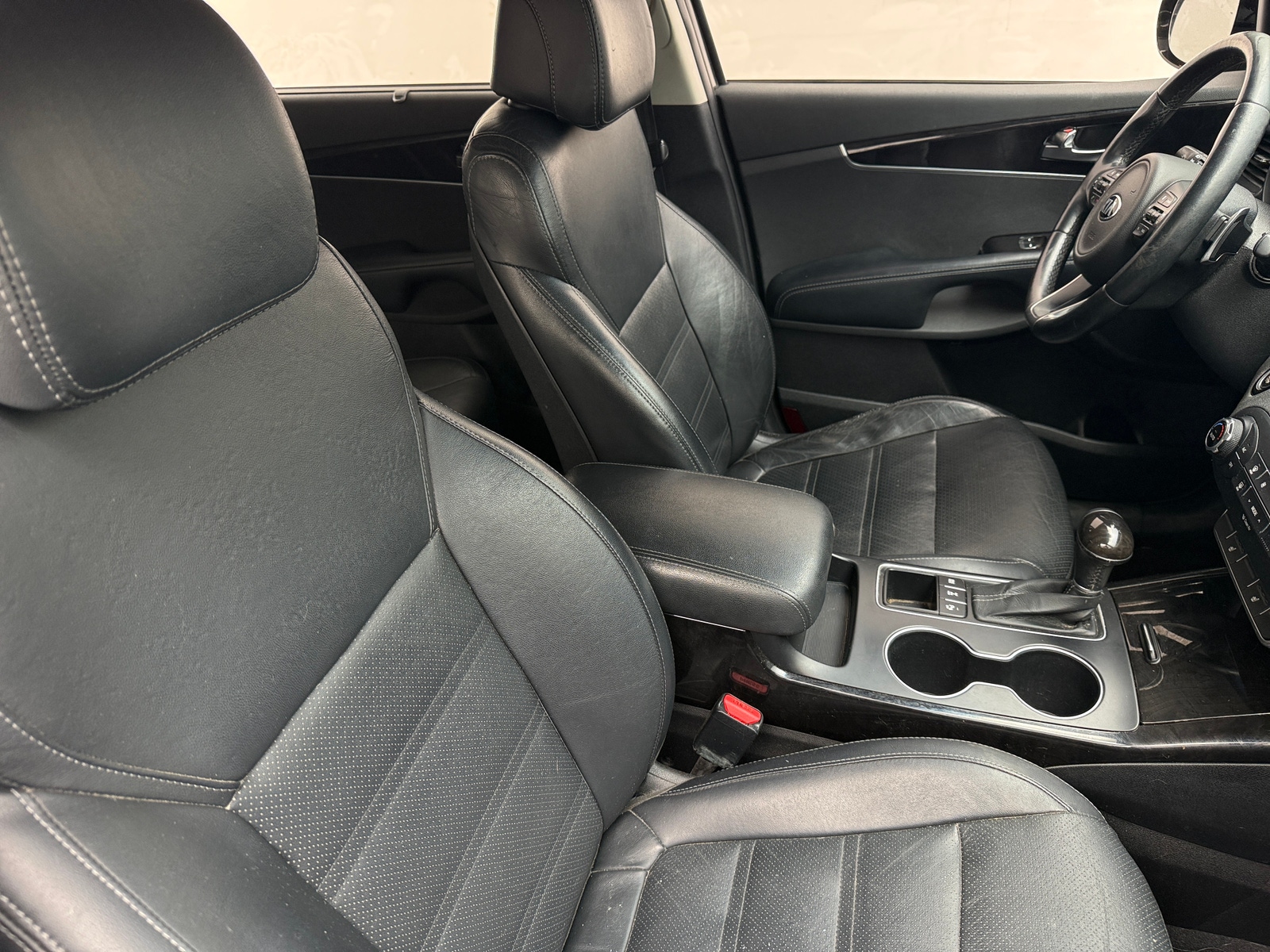 Thumbnail: 2017 Kia Sorento - 2