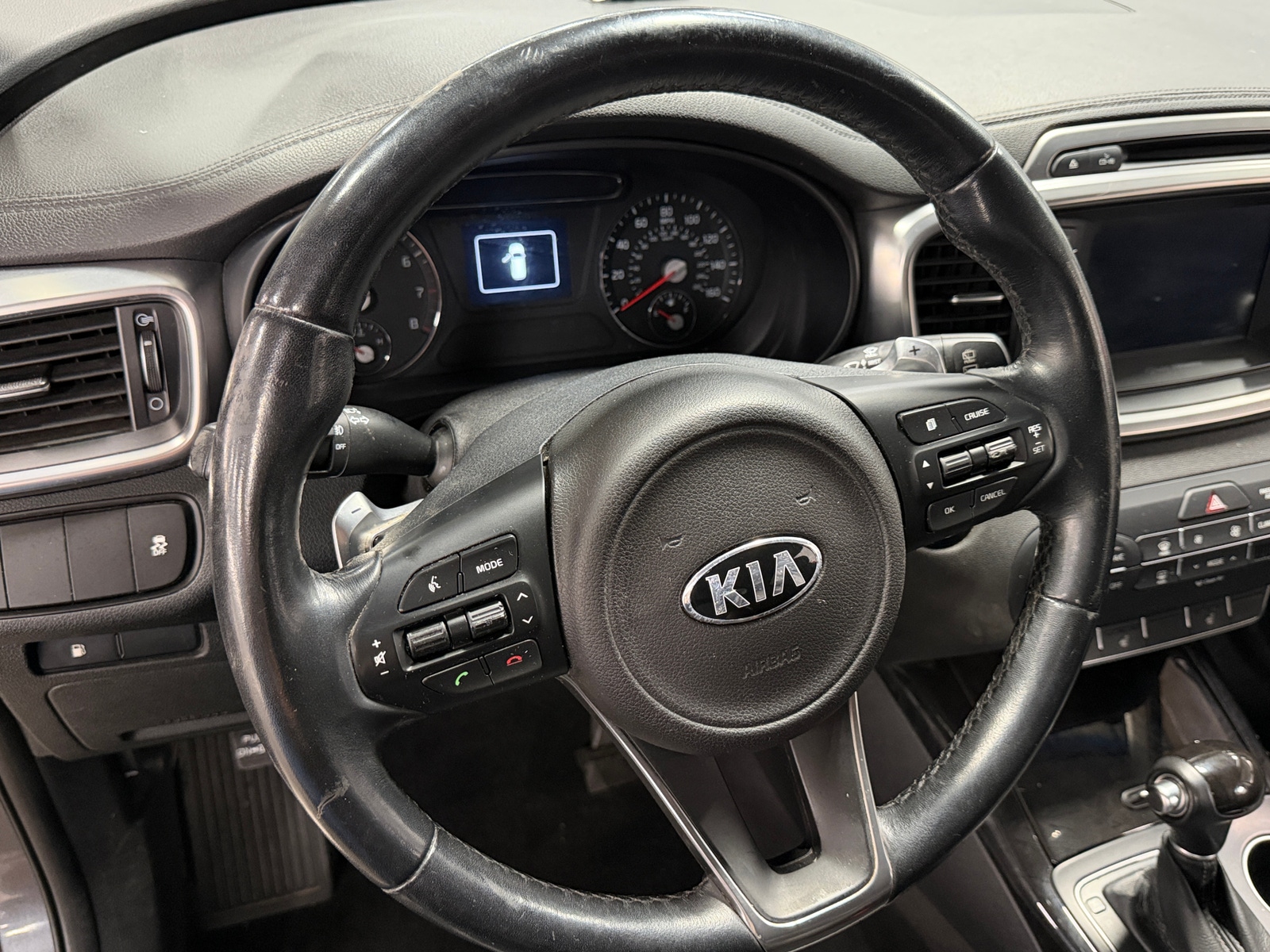 Thumbnail: 2017 Kia Sorento - 5
