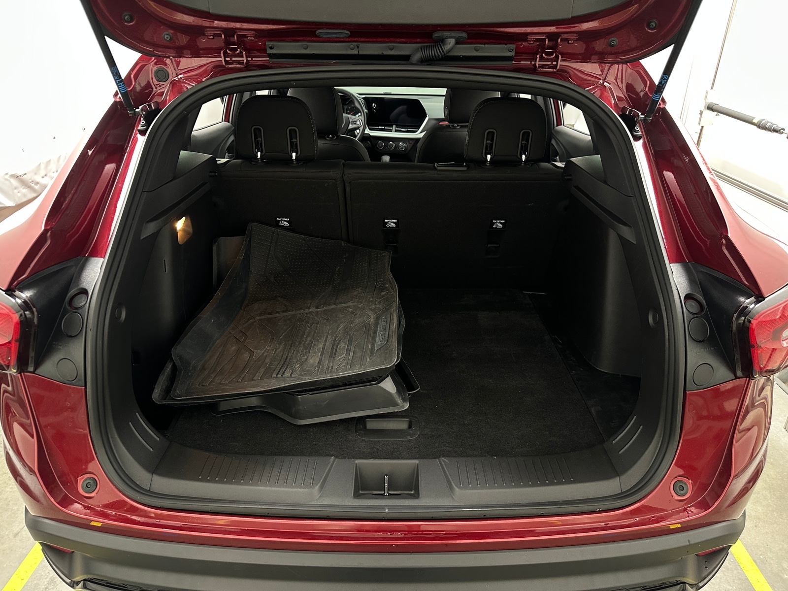 Thumbnail: 2024 Chevrolet Trax - 7