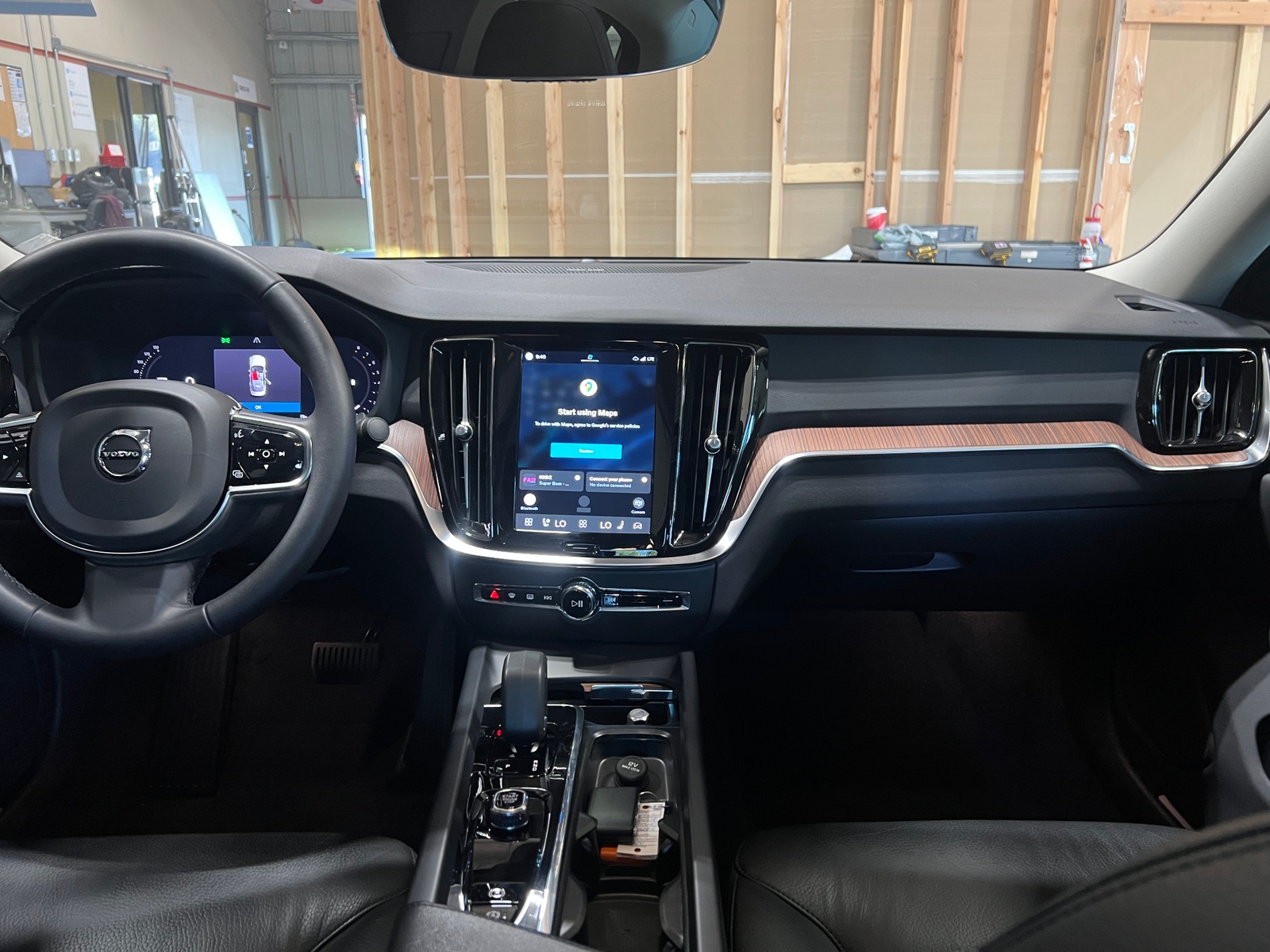 Thumbnail: 2024 Volvo S60 - 2