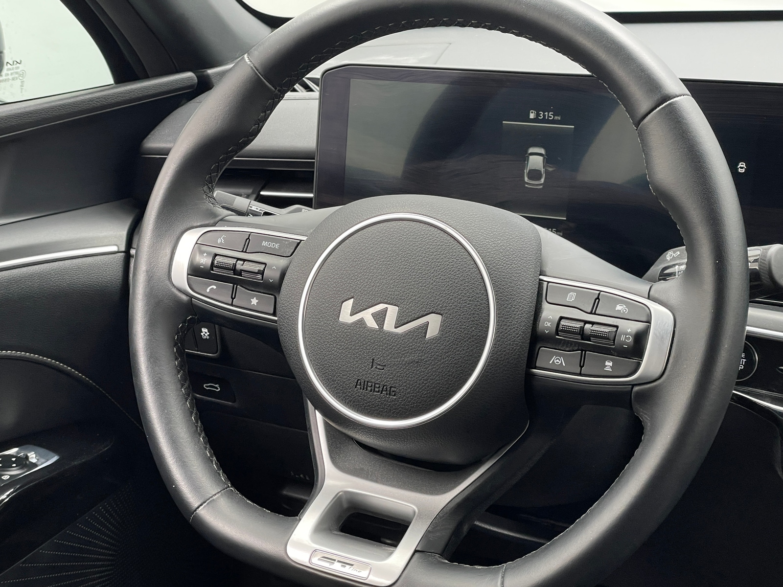 Thumbnail: 2025 Kia K5 - 4