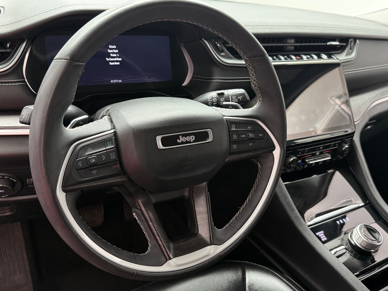 Thumbnail: 2023 Jeep Grand Cherokee - 4