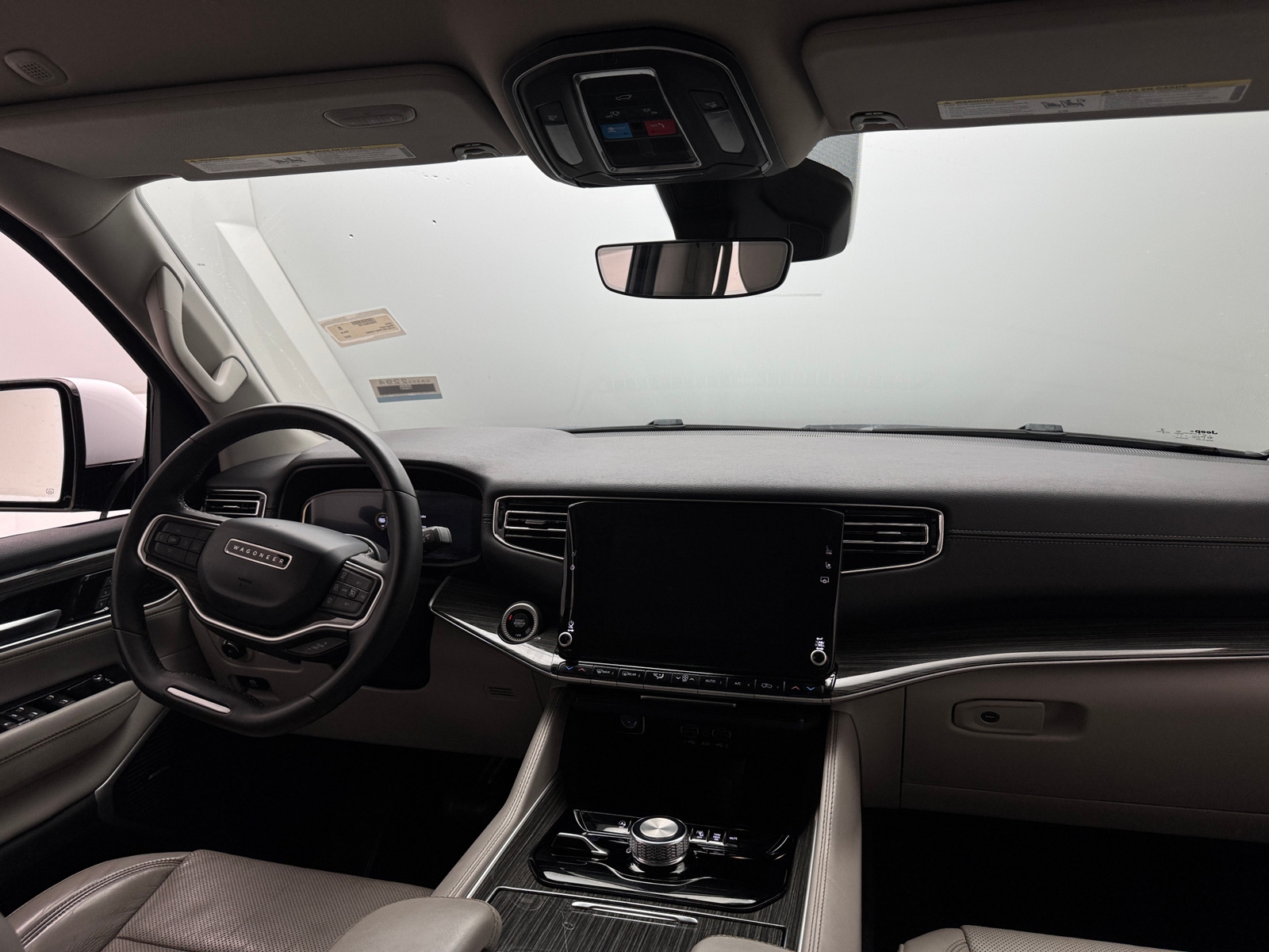 Thumbnail: 2022 Jeep Wagoneer - 2