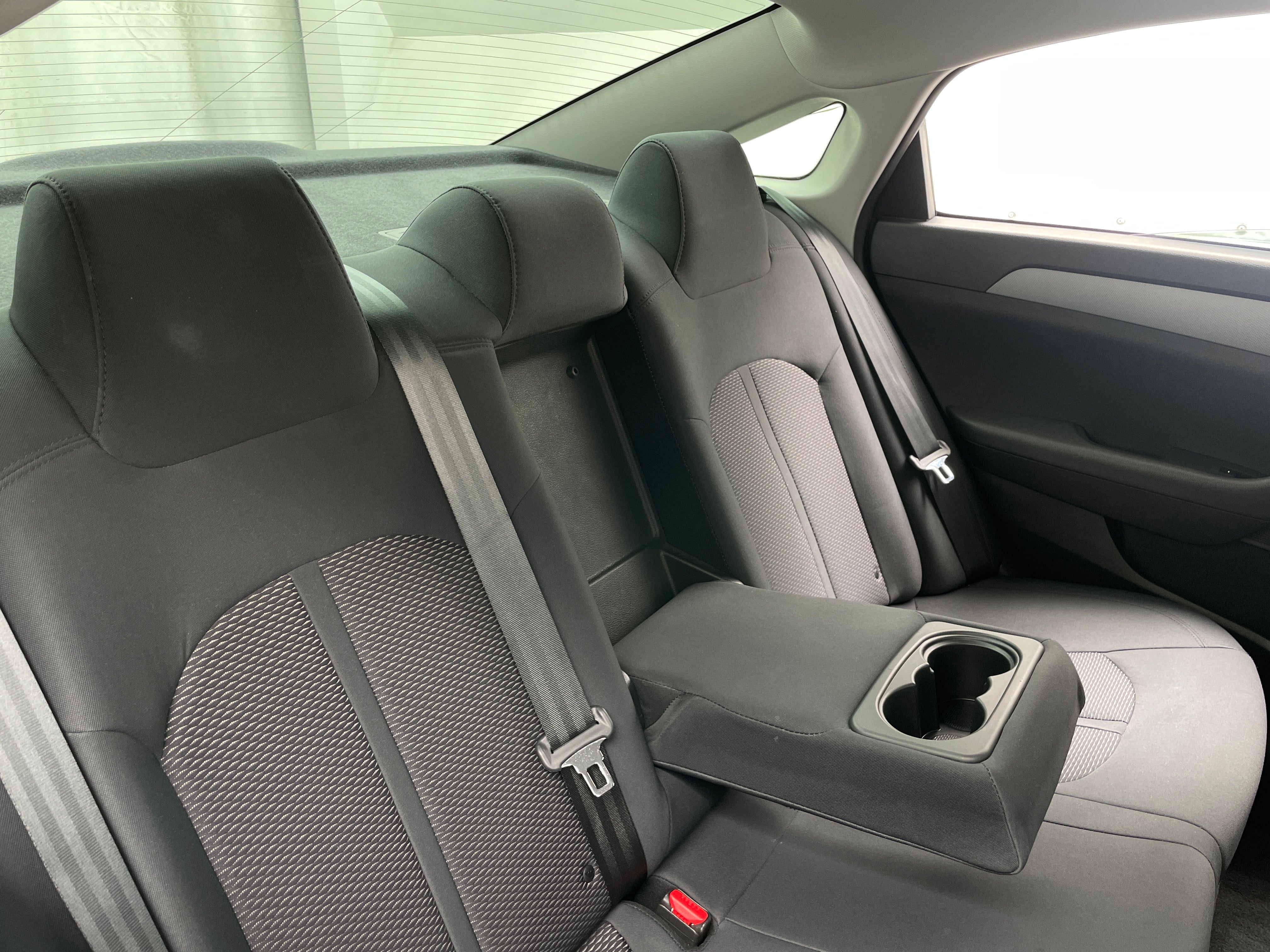 Used 2018 Hyundai Sonata SE with VIN 5NPE24AF7JH601582 for sale in Pewaukee, WI