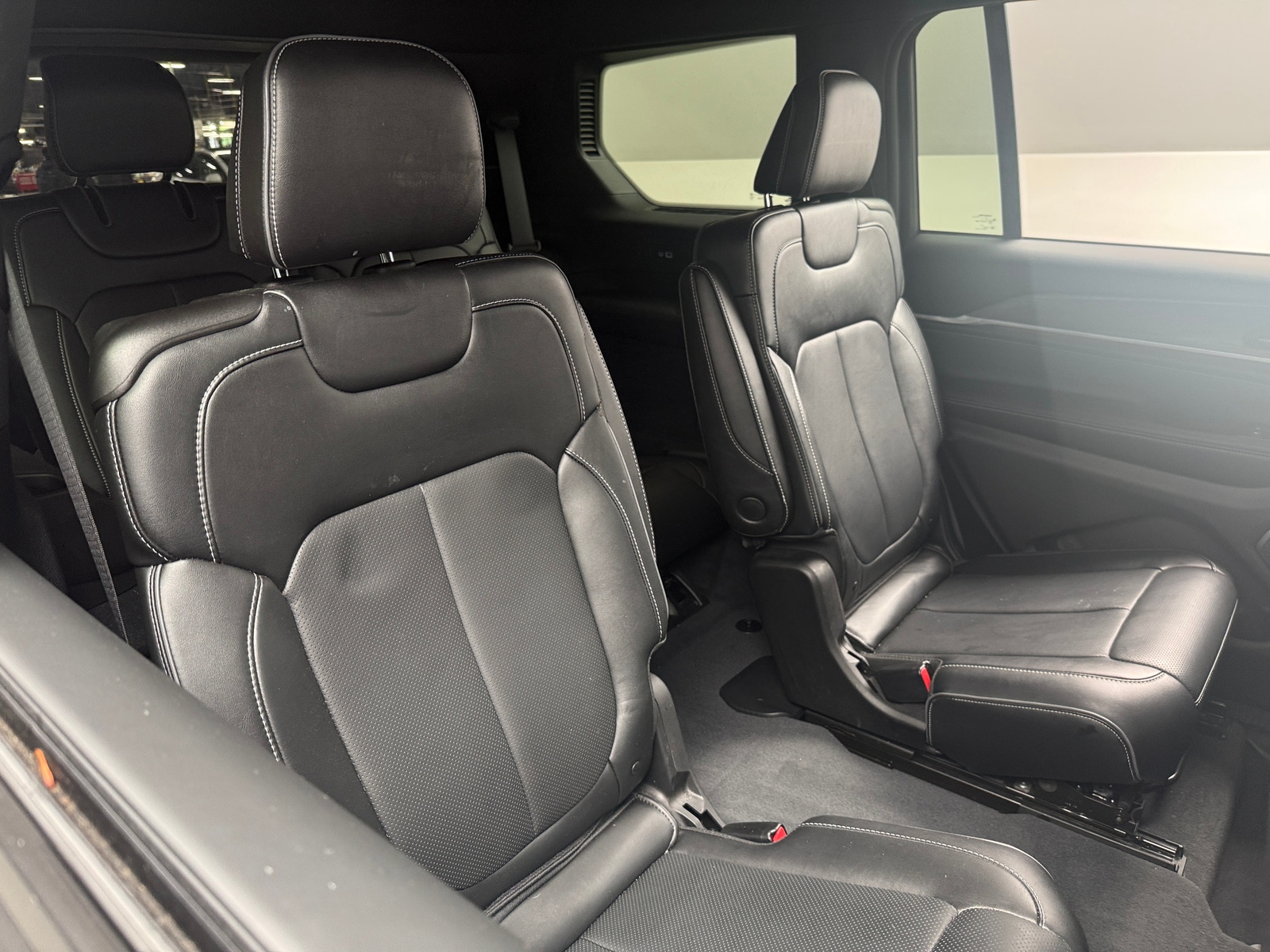 Thumbnail: 2023 Jeep Grand Cherokee L - 5