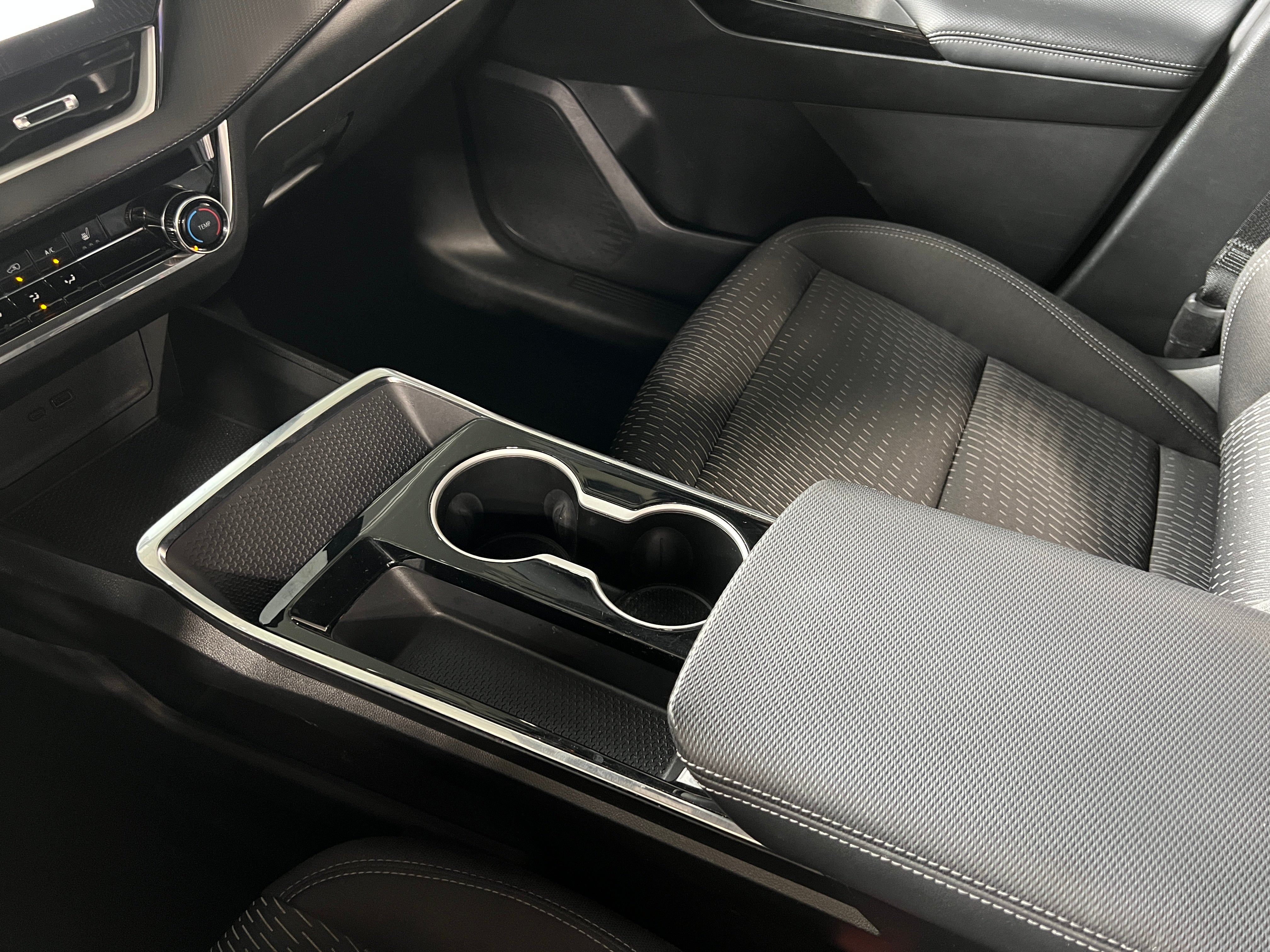 2025 Chevrolet Equinox LT - Photo 6