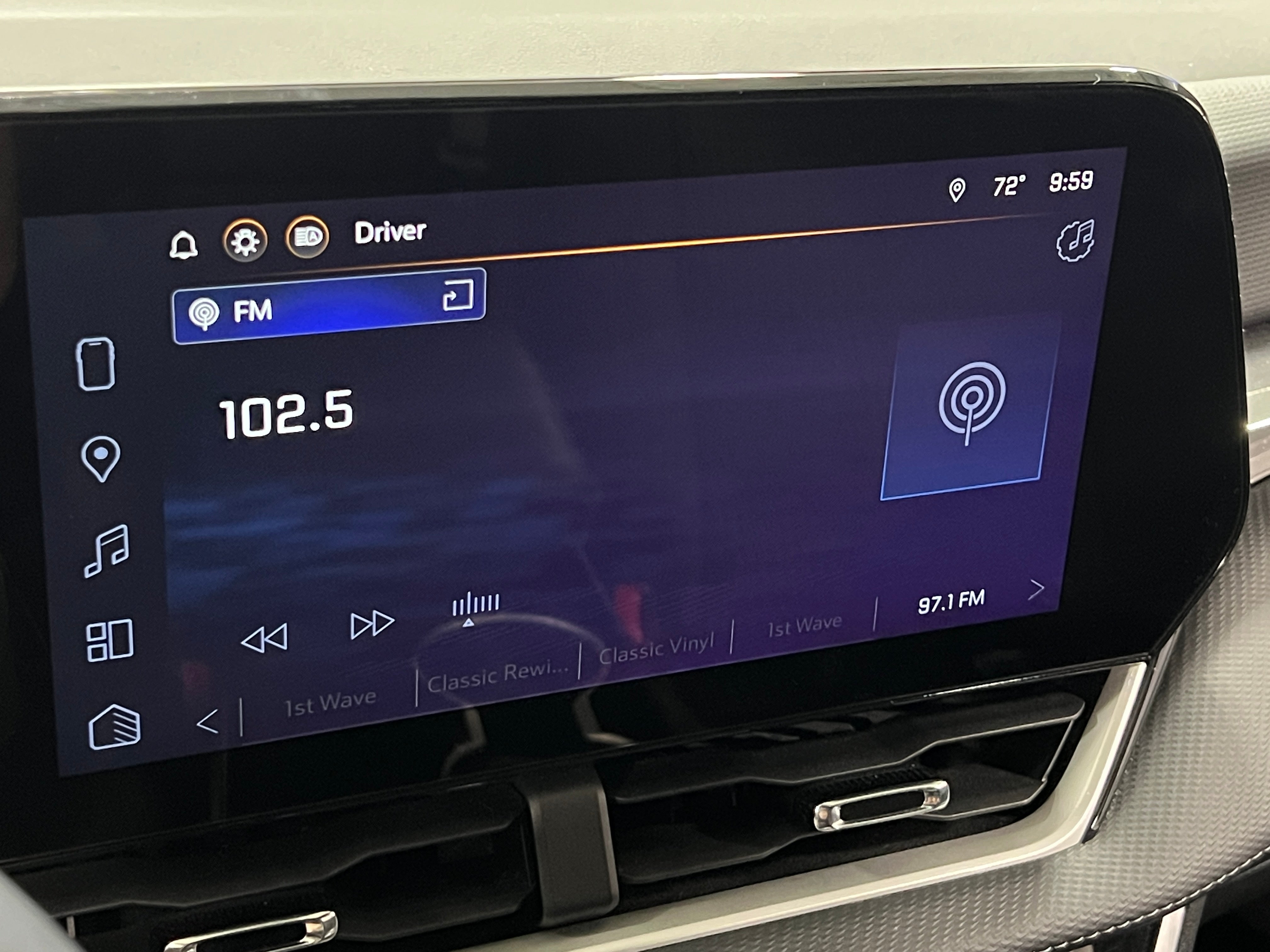 2025 Chevrolet Equinox LT - Photo 12