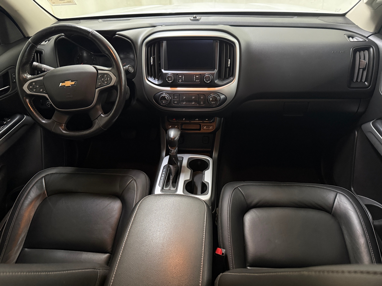 Thumbnail: 2022 Chevrolet Colorado - 3