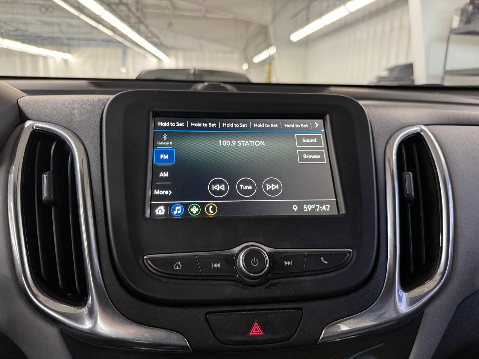 Thumbnail: 2019 Chevrolet Equinox - 4