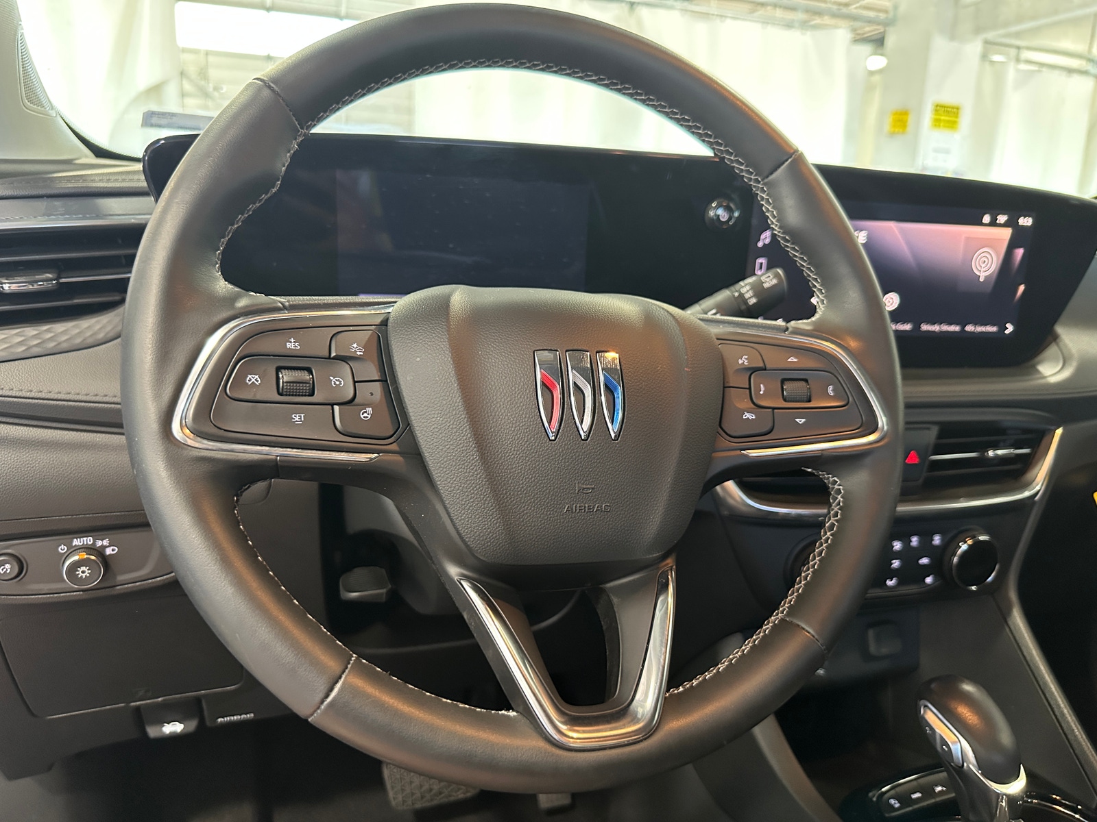 Thumbnail: 2024 Buick Encore GX - 5