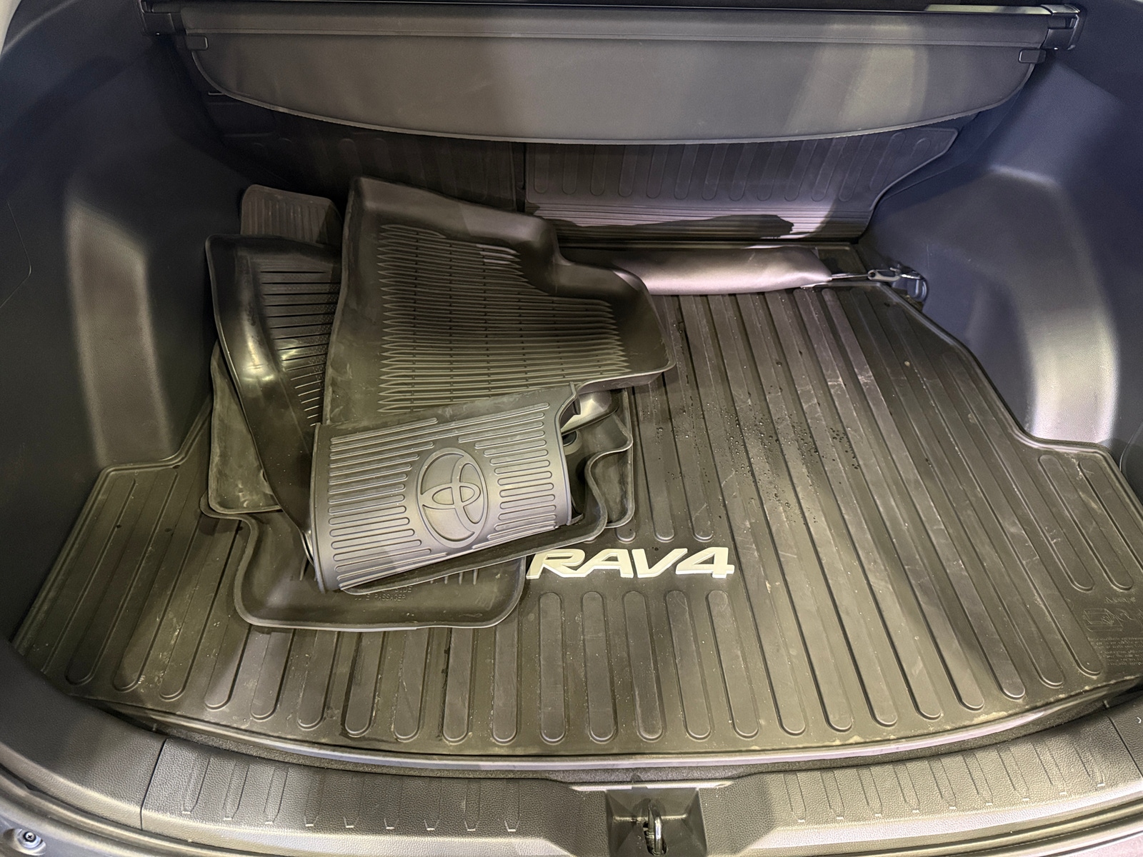 Thumbnail: 2024 Toyota RAV4 - 7