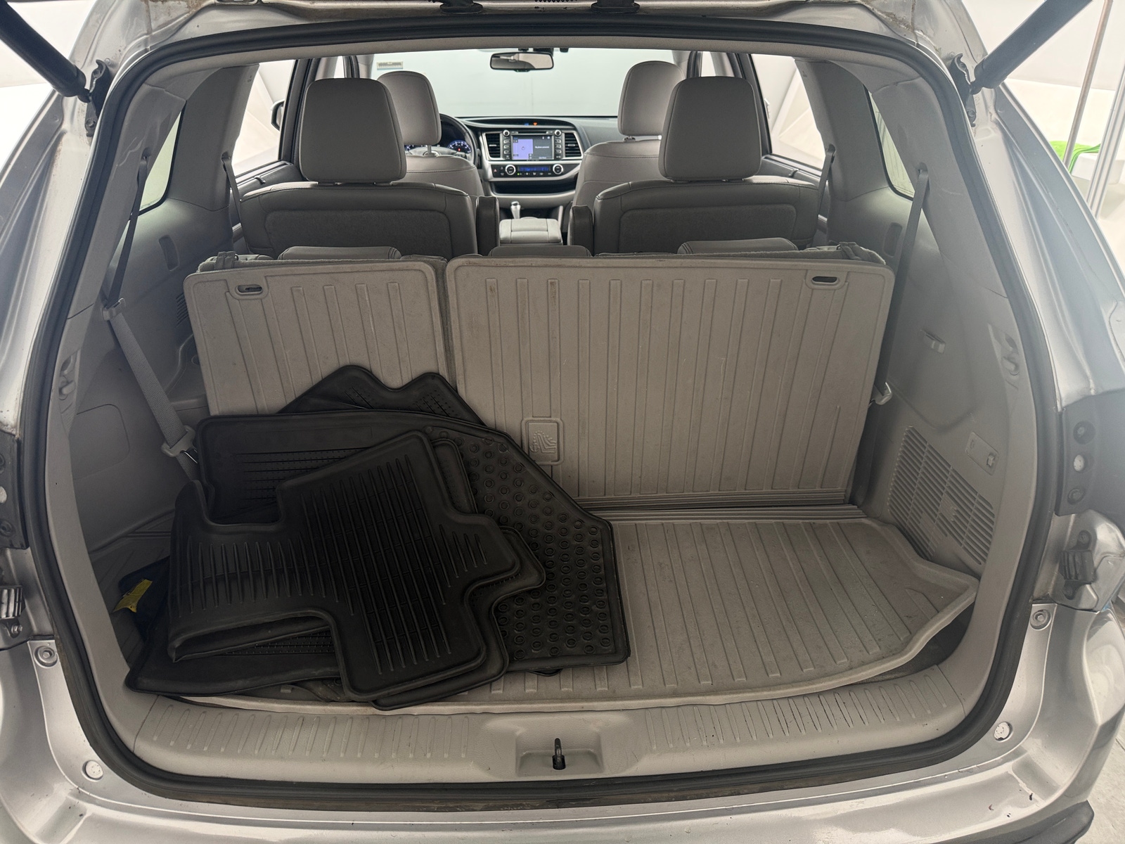 Thumbnail: 2016 Toyota Highlander - 6