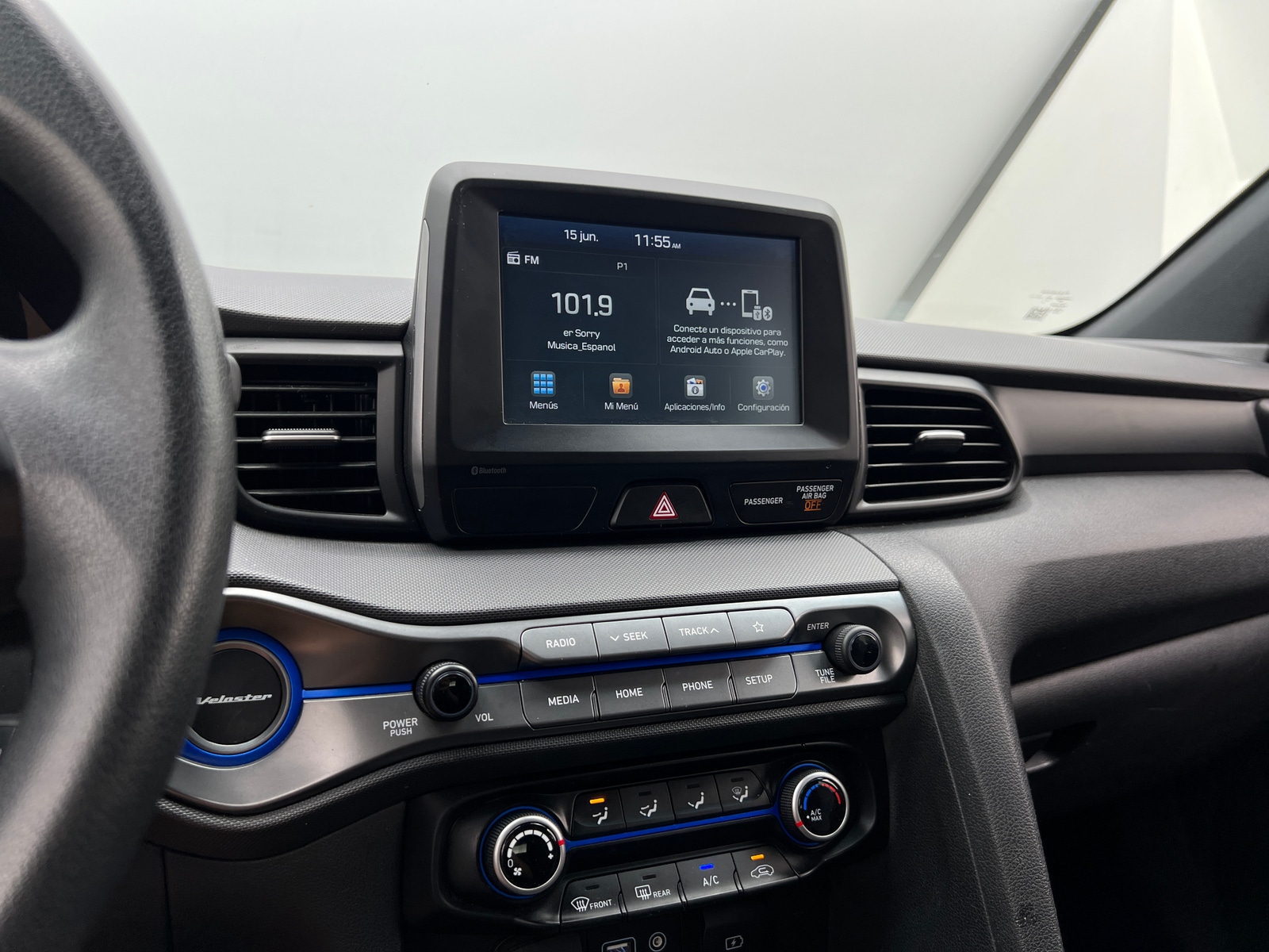Thumbnail: 2019 Hyundai Veloster - 4