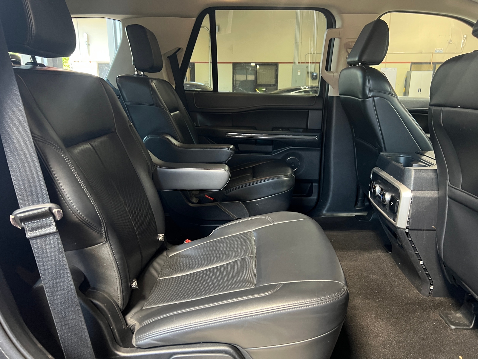Thumbnail: 2022 Ford Expedition - 5