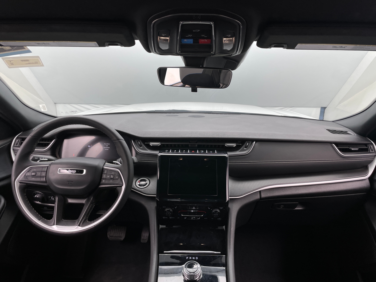 Thumbnail: 2025 Jeep Grand Cherokee - 3