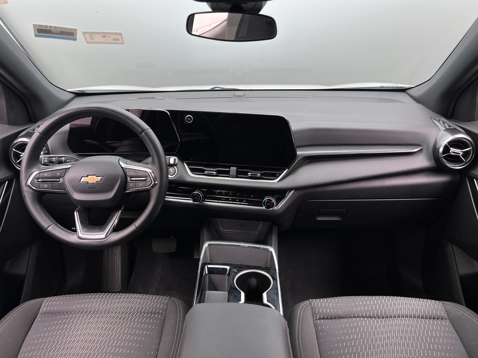 Thumbnail: 2025 Chevrolet Equinox - 3