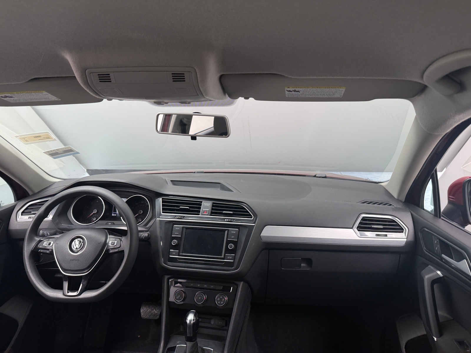 Thumbnail: 2018 Volkswagen Tiguan - 3