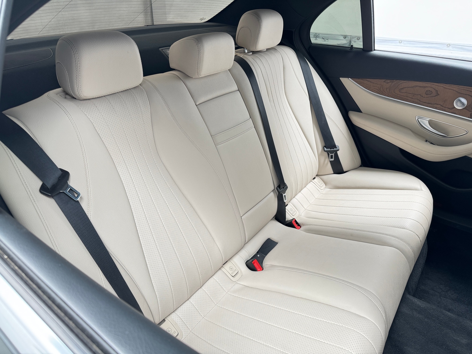 Thumbnail: 2020 Mercedes-Benz E-Class - 5