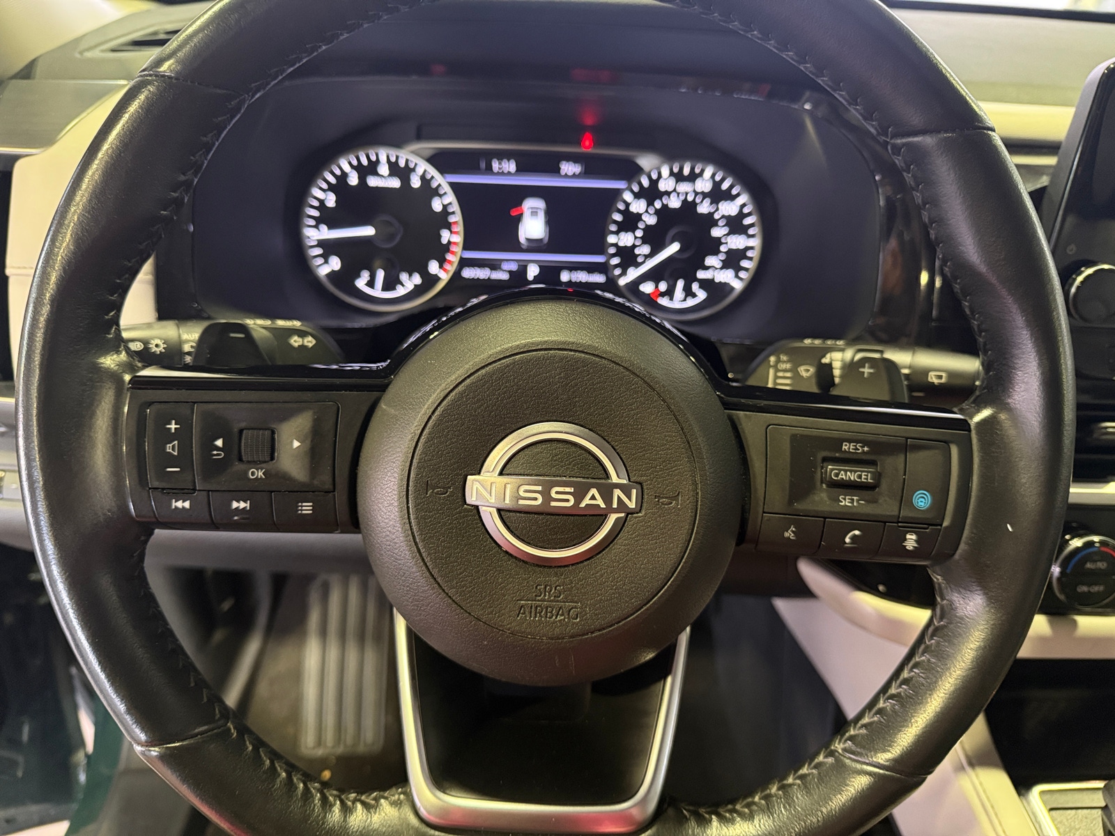 Thumbnail: 2023 Nissan Pathfinder - 4