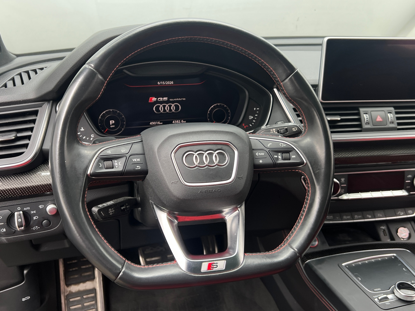 Thumbnail: 2019 Audi SQ5 - 4