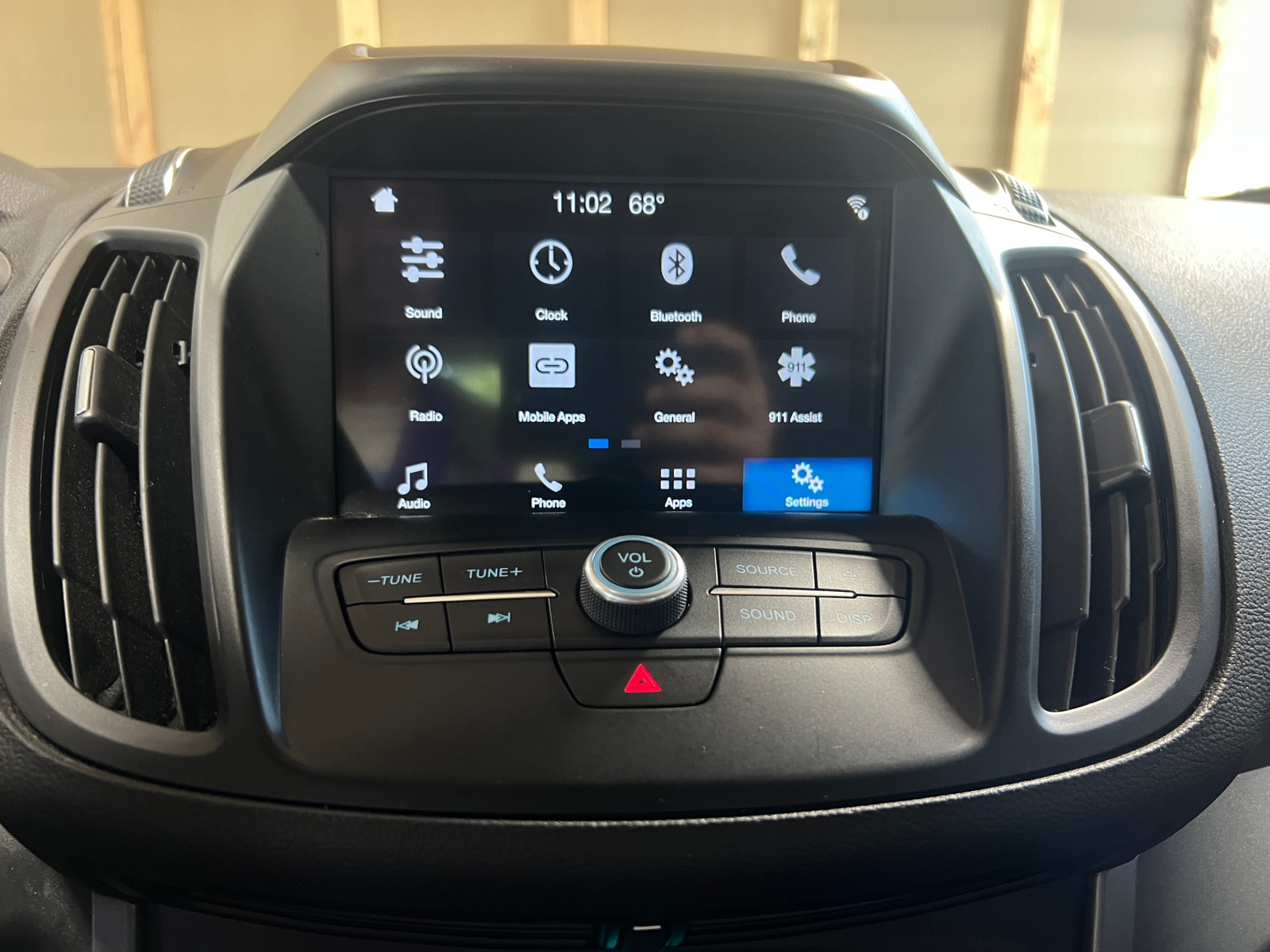 Thumbnail: 2017 Ford Escape - 4
