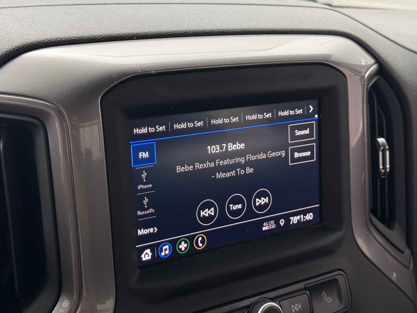 Thumbnail: 2022 Chevrolet Silverado 2500 - 4