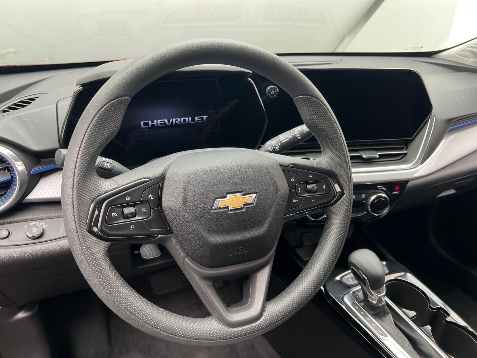 Thumbnail: 2025 Chevrolet Trax - 5