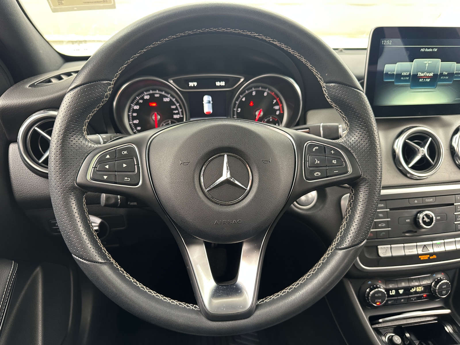 Thumbnail: 2018 Mercedes-Benz GLA - 4