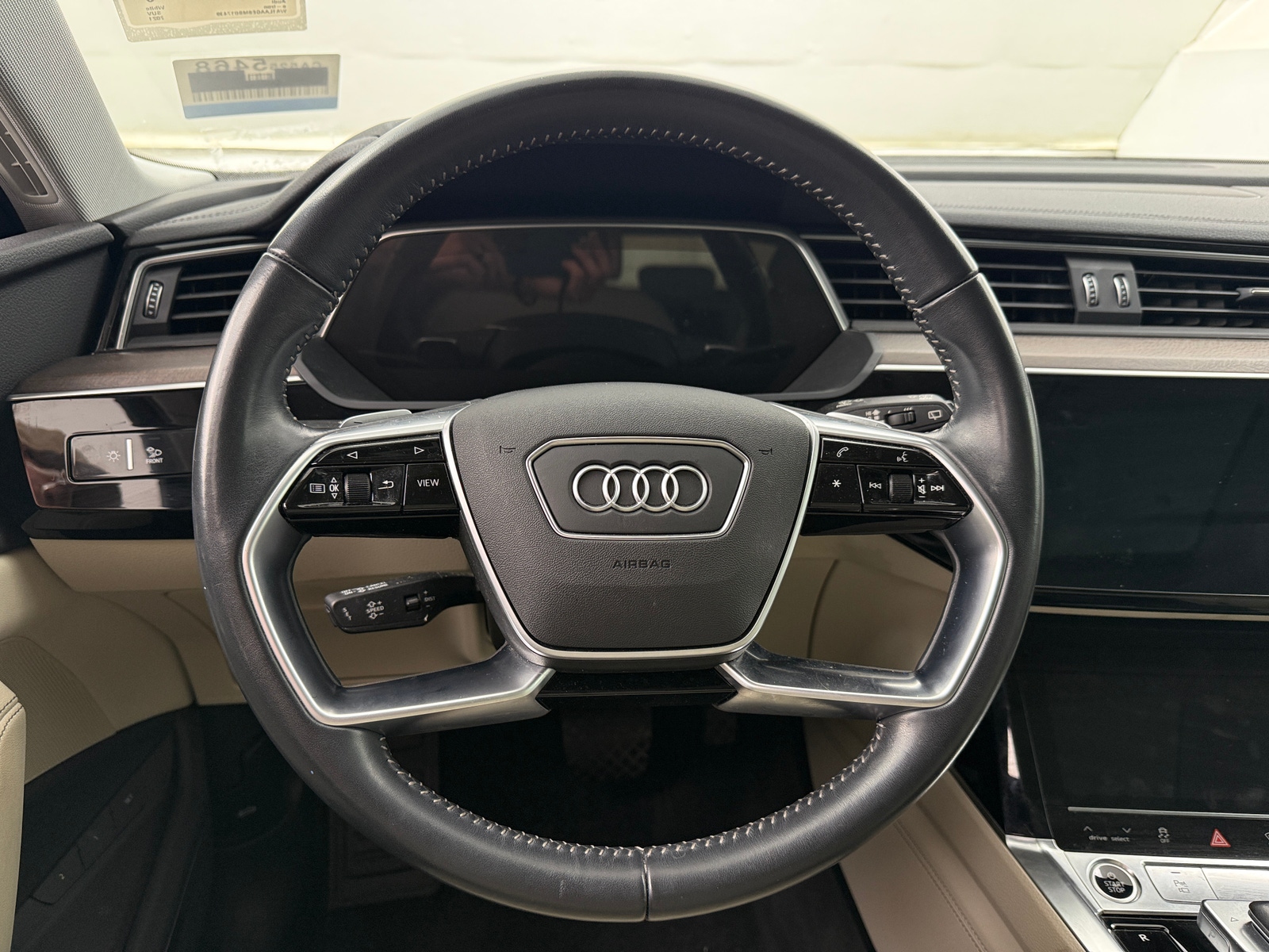 Thumbnail: 2021 Audi e-tron - 4
