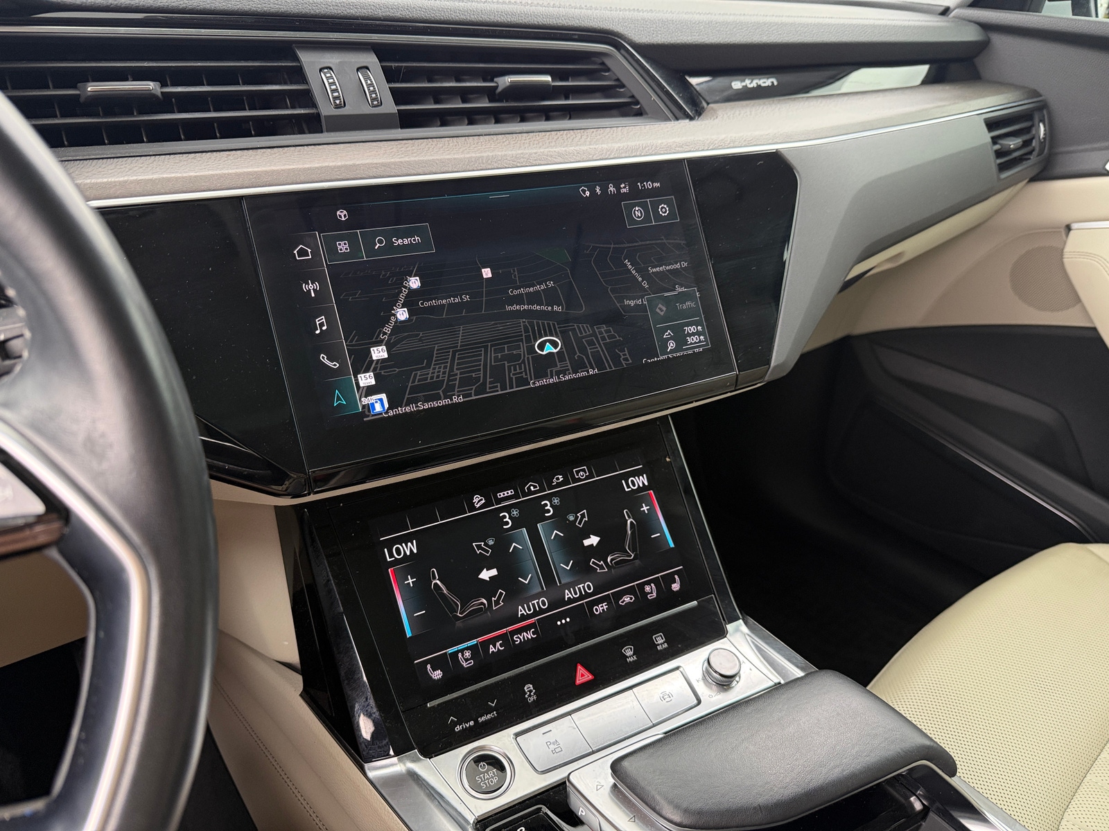 Thumbnail: 2021 Audi e-tron - 3