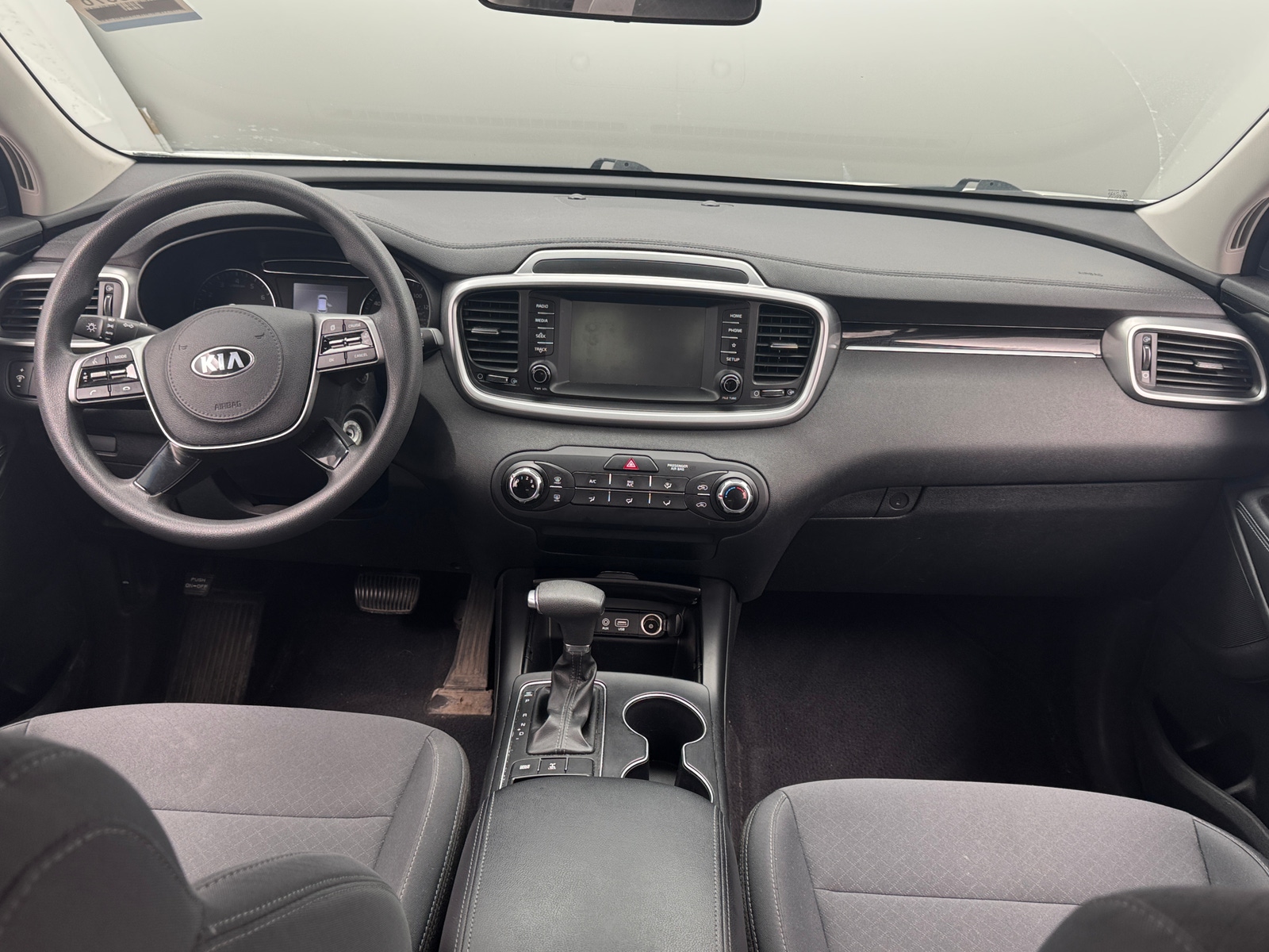 Thumbnail: 2019 Kia Sorento - 3