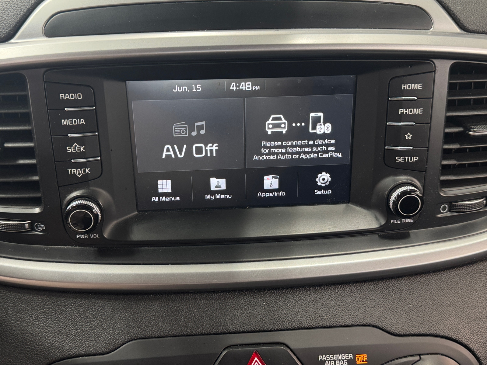 Thumbnail: 2019 Kia Sorento - 4