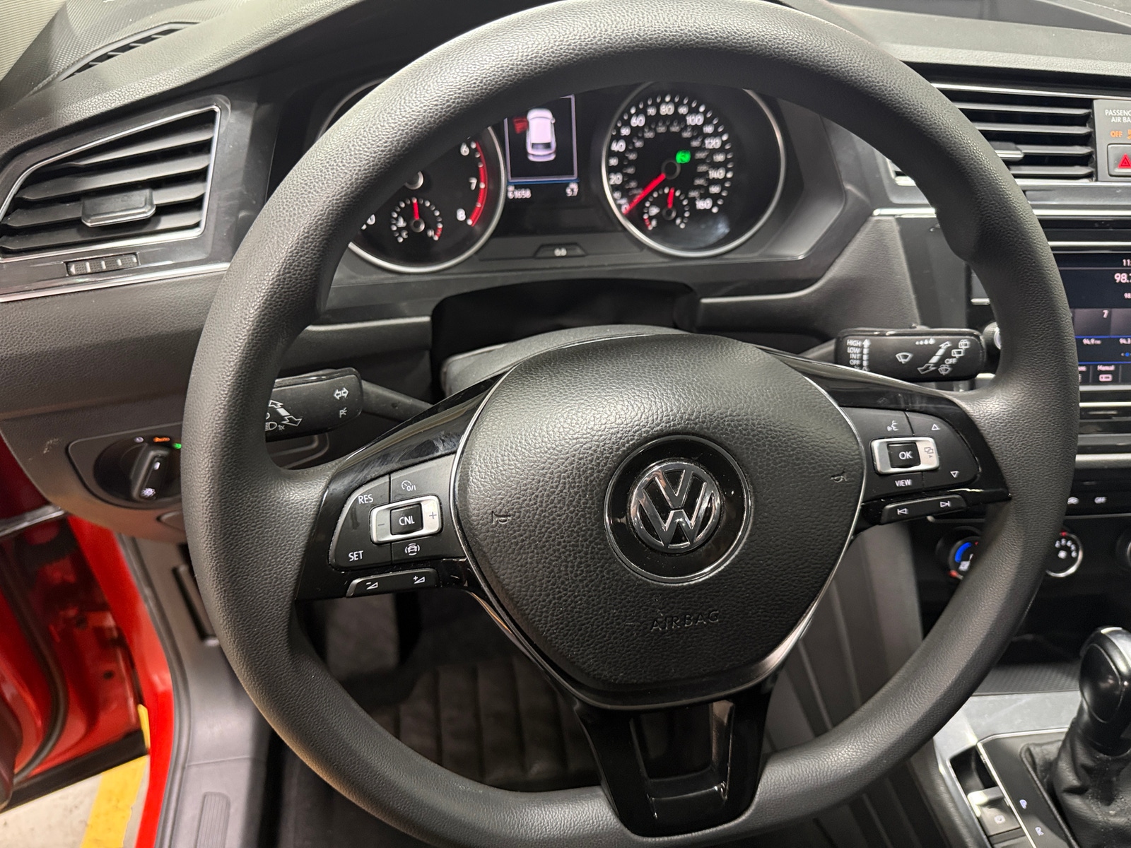 Thumbnail: 2019 Volkswagen Tiguan - 5