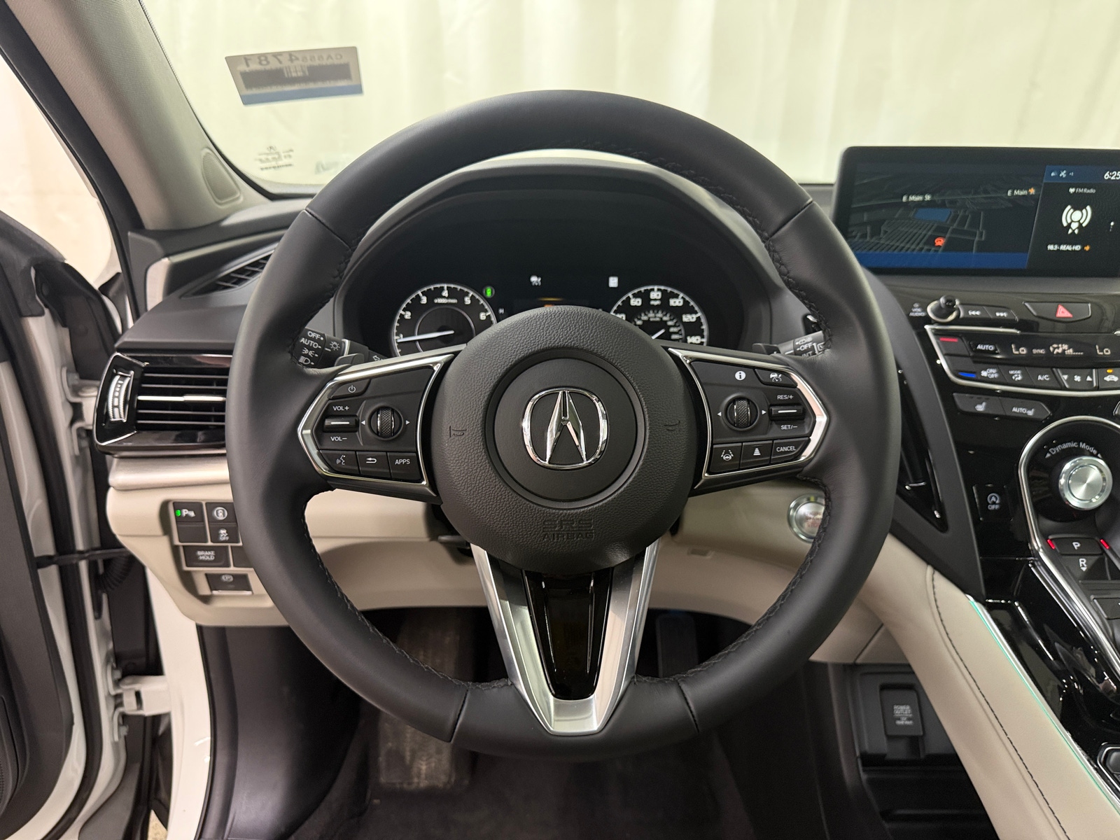 Thumbnail: 2025 Acura RDX - 4