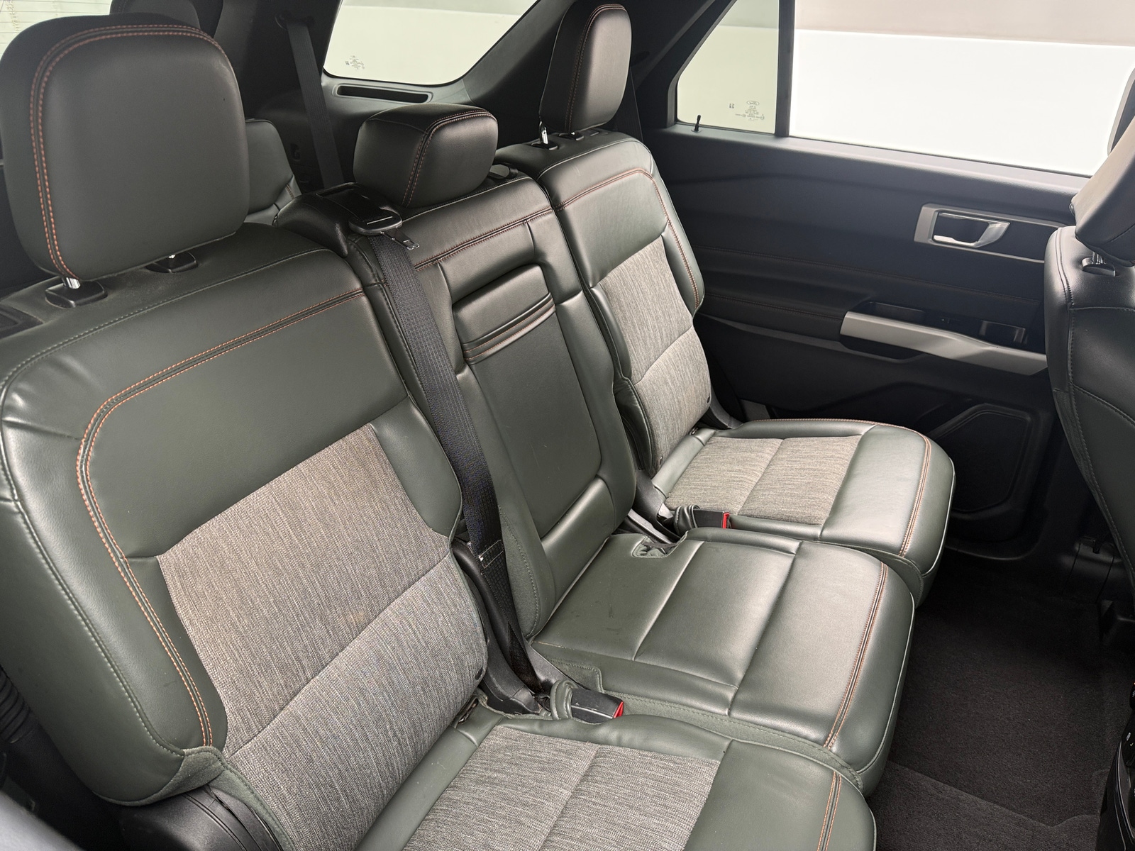 Thumbnail: 2022 Ford Explorer - 6