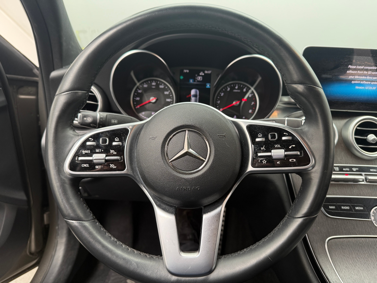 Thumbnail: 2020 Mercedes-Benz C-Class - 4