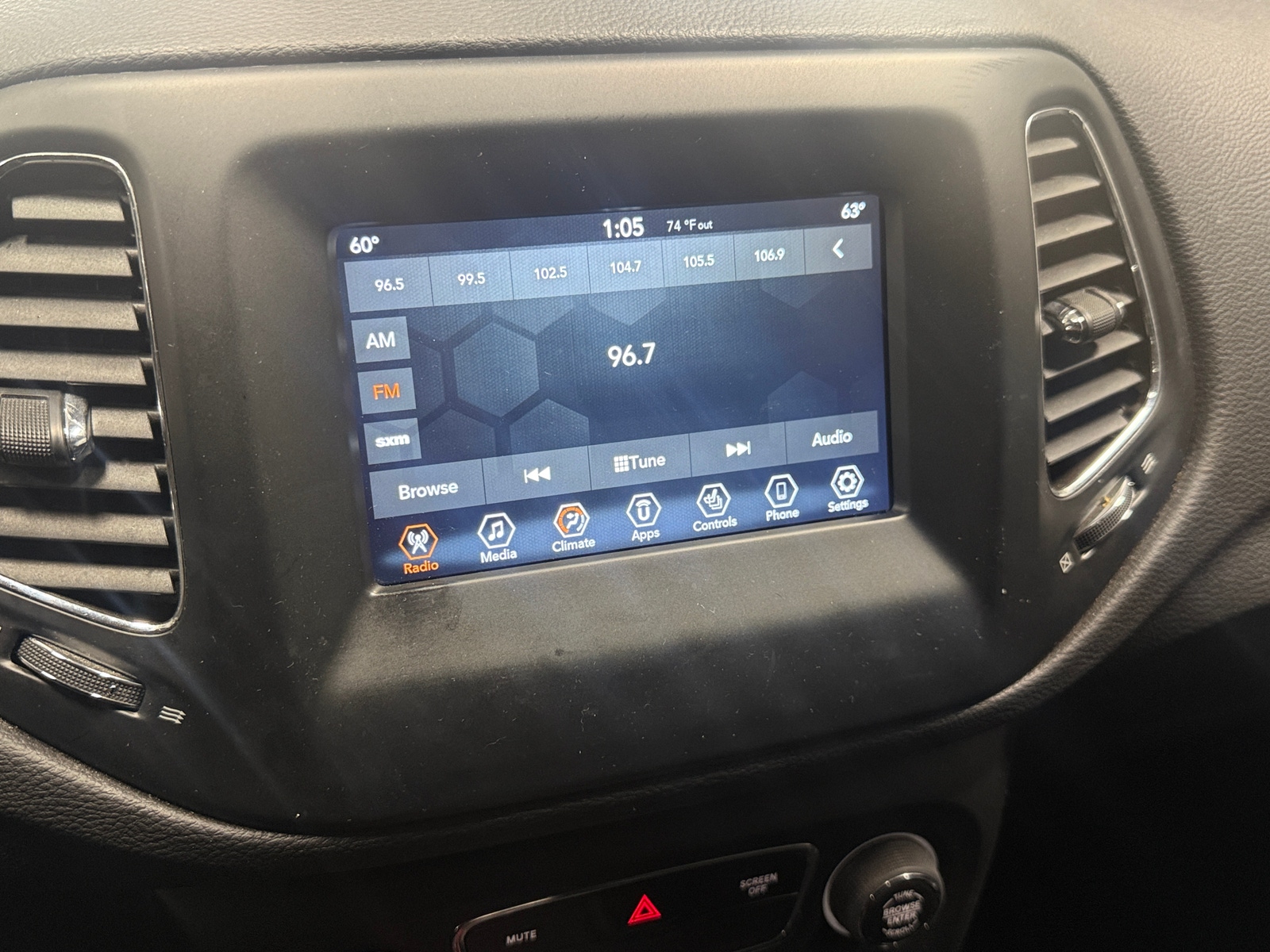 Thumbnail: 2020 Jeep Compass - 4