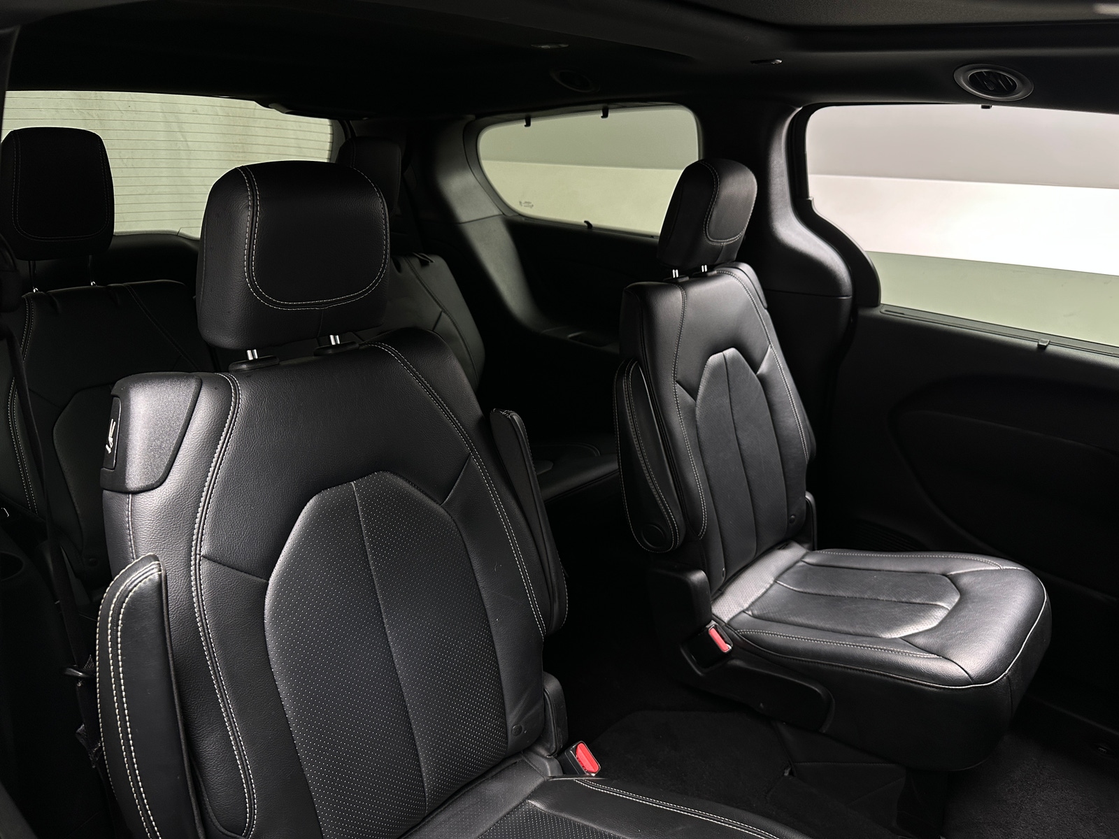 Thumbnail: 2020 Chrysler Pacifica - 5