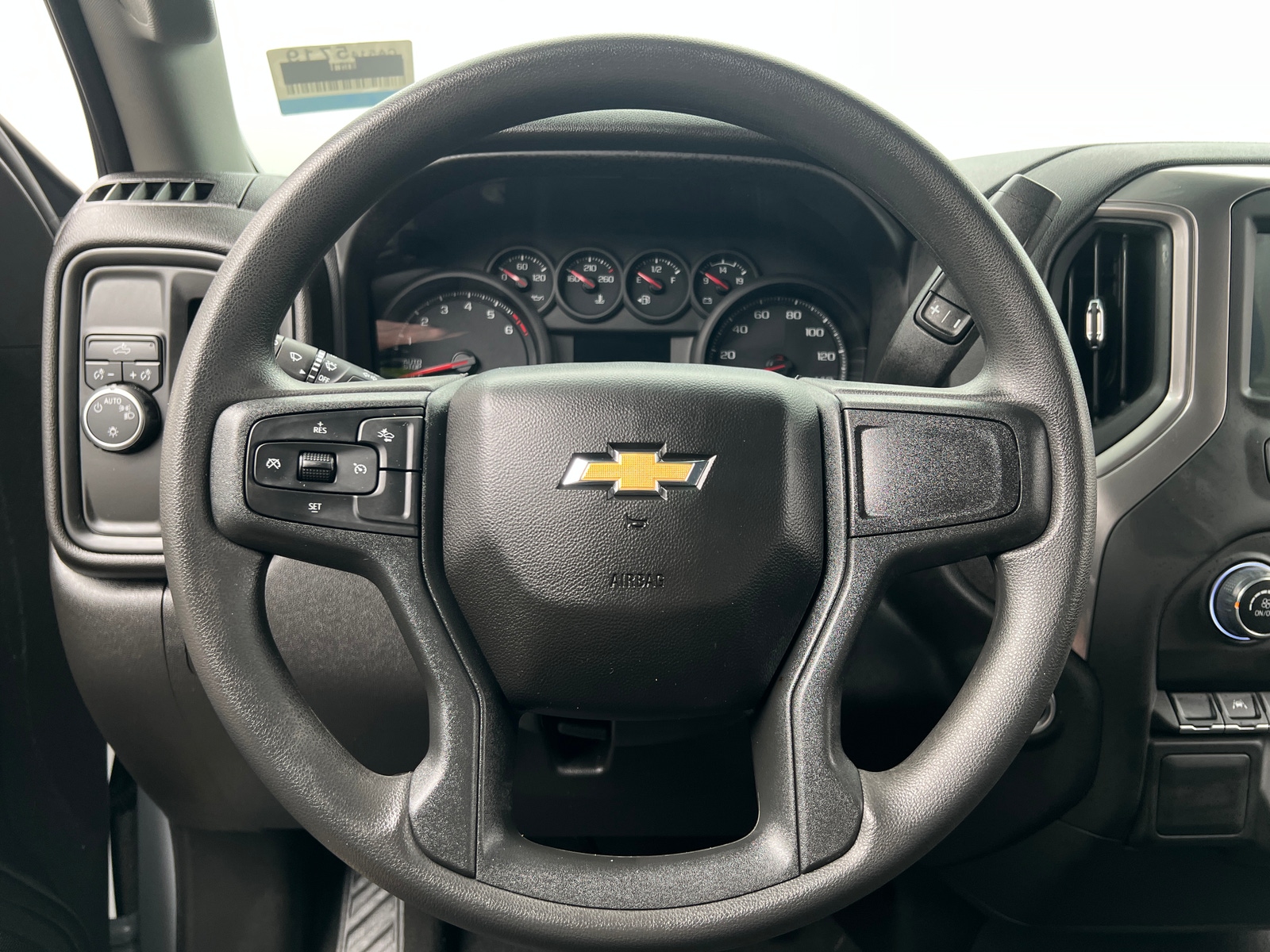 Thumbnail: 2025 Chevrolet Silverado 1500 - 5