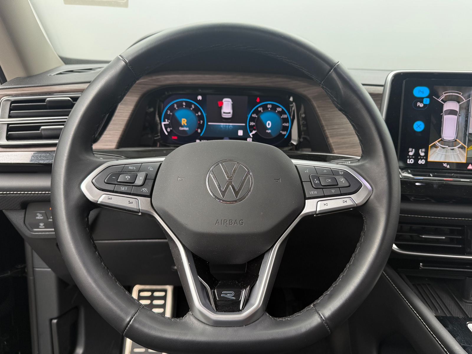 Thumbnail: 2025 Volkswagen Atlas - 4