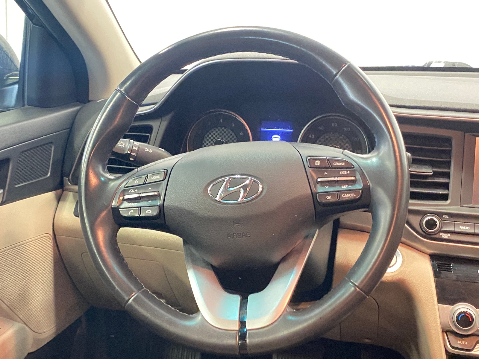 Thumbnail: 2020 Hyundai Elantra - 5